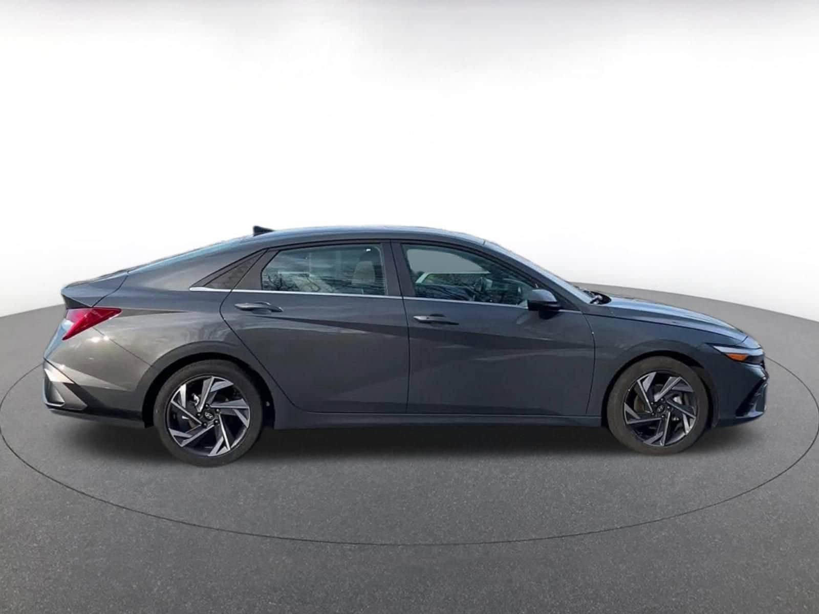 Thumbnail: 2025 Hyundai Elantra - 16