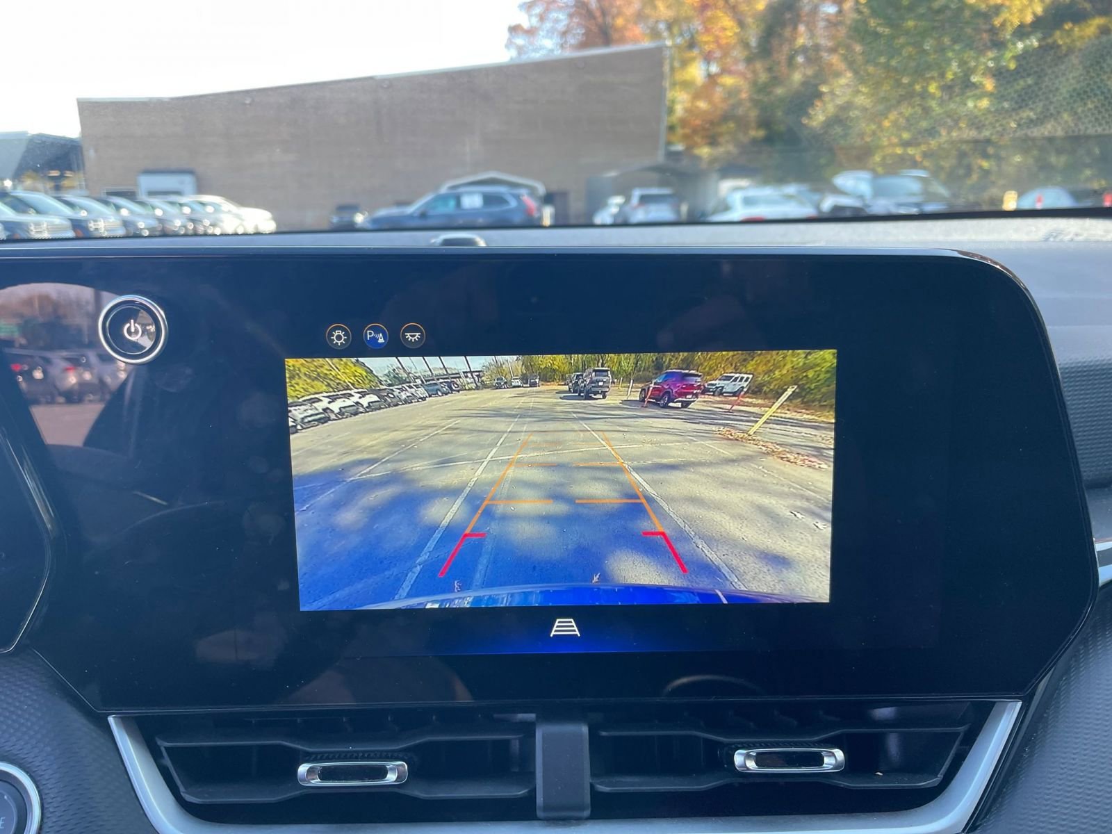 Thumbnail: 2025 Chevrolet Equinox - 17