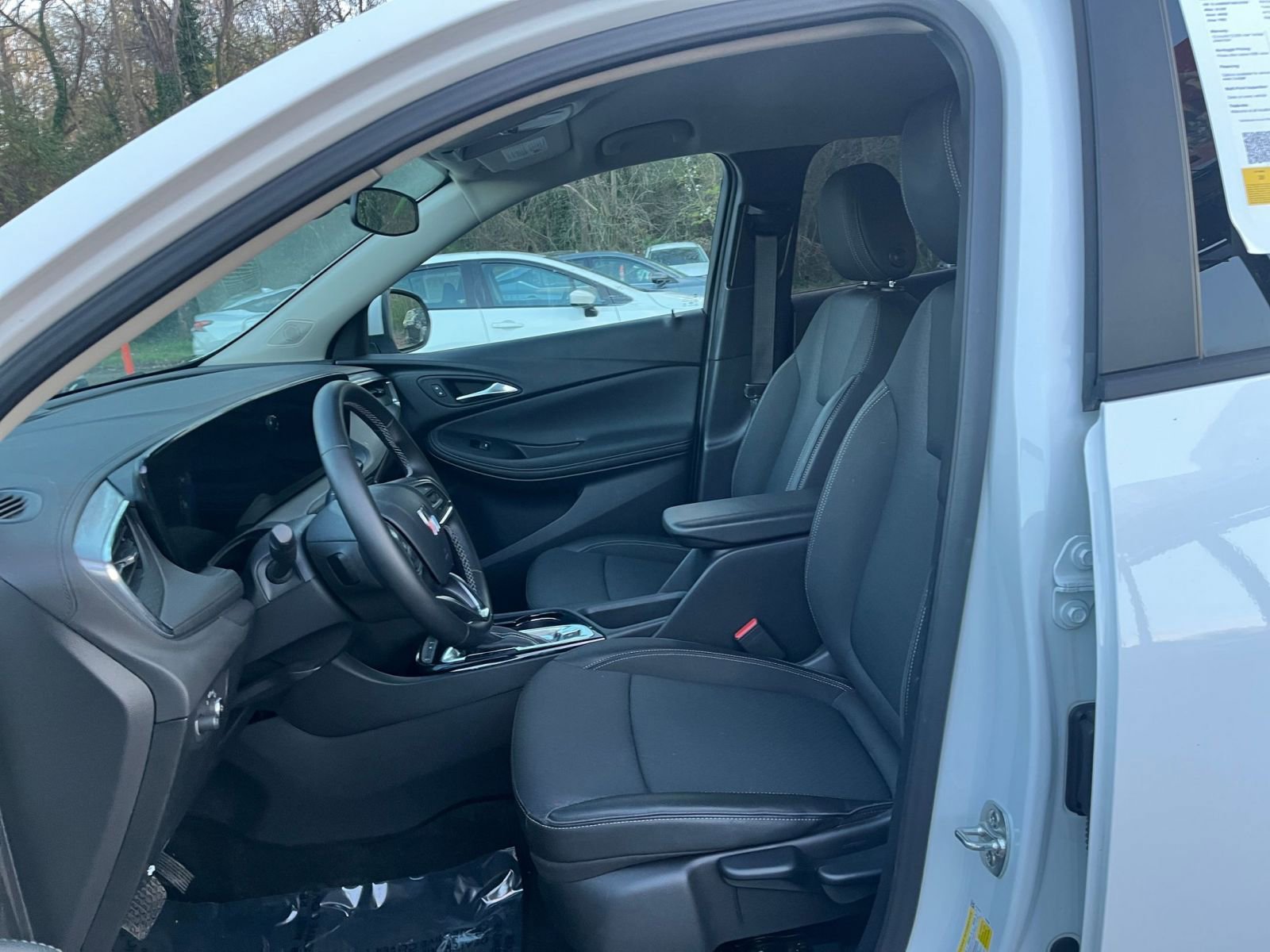 Thumbnail: 2025 Buick Encore GX - 25