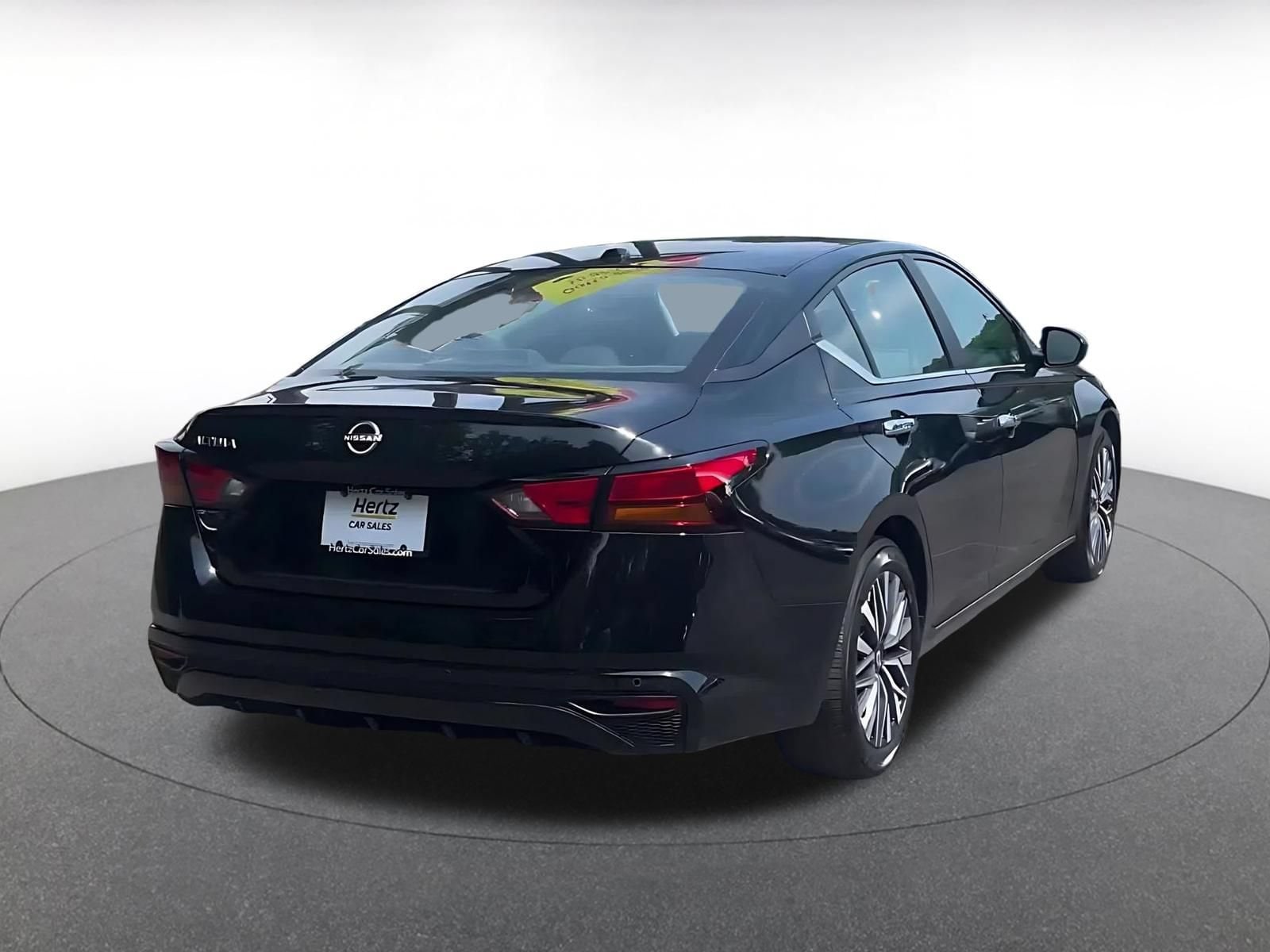 Thumbnail: 2025 Nissan Altima - 30