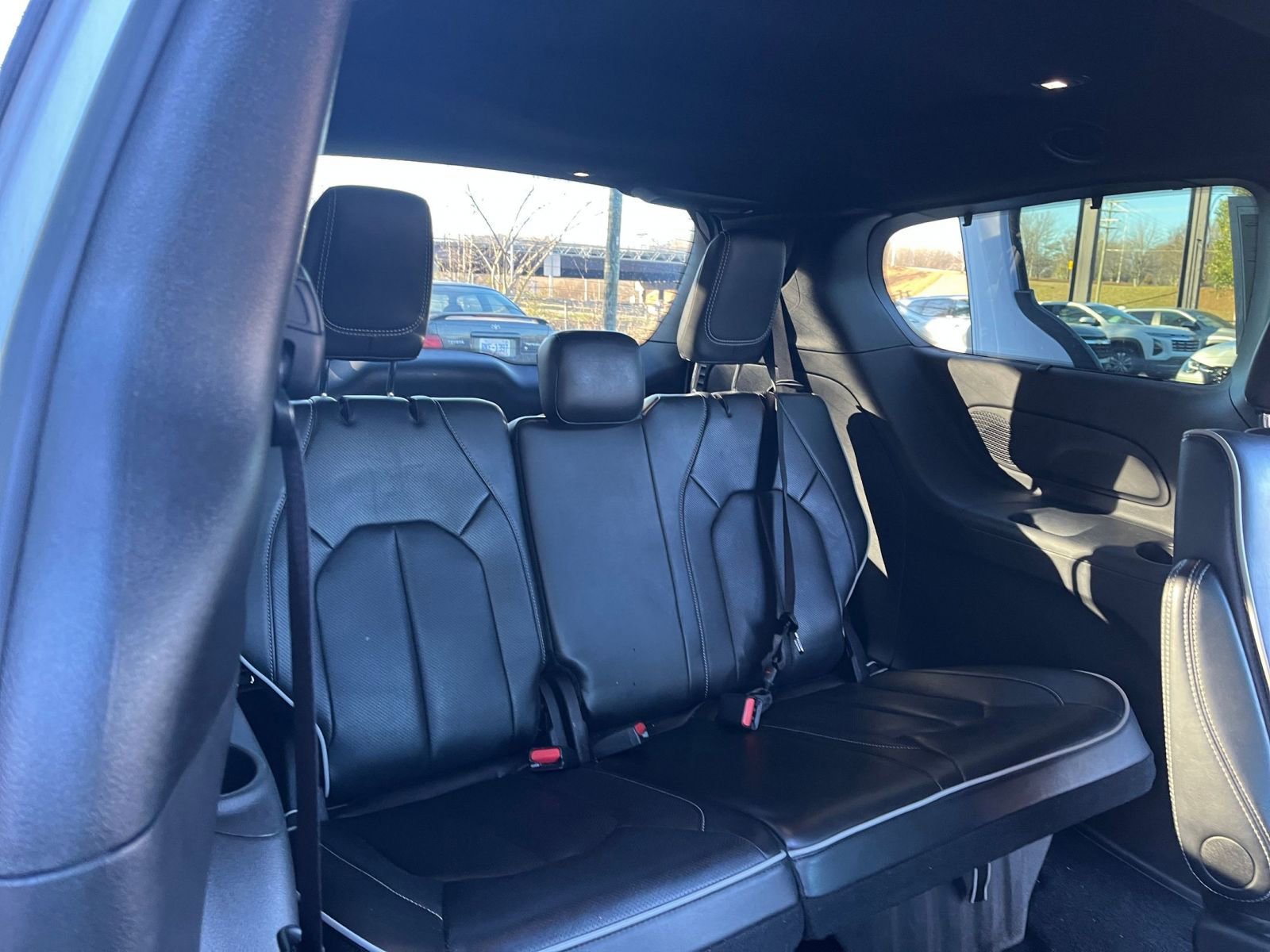 Thumbnail: 2025 Chrysler Pacifica - 31