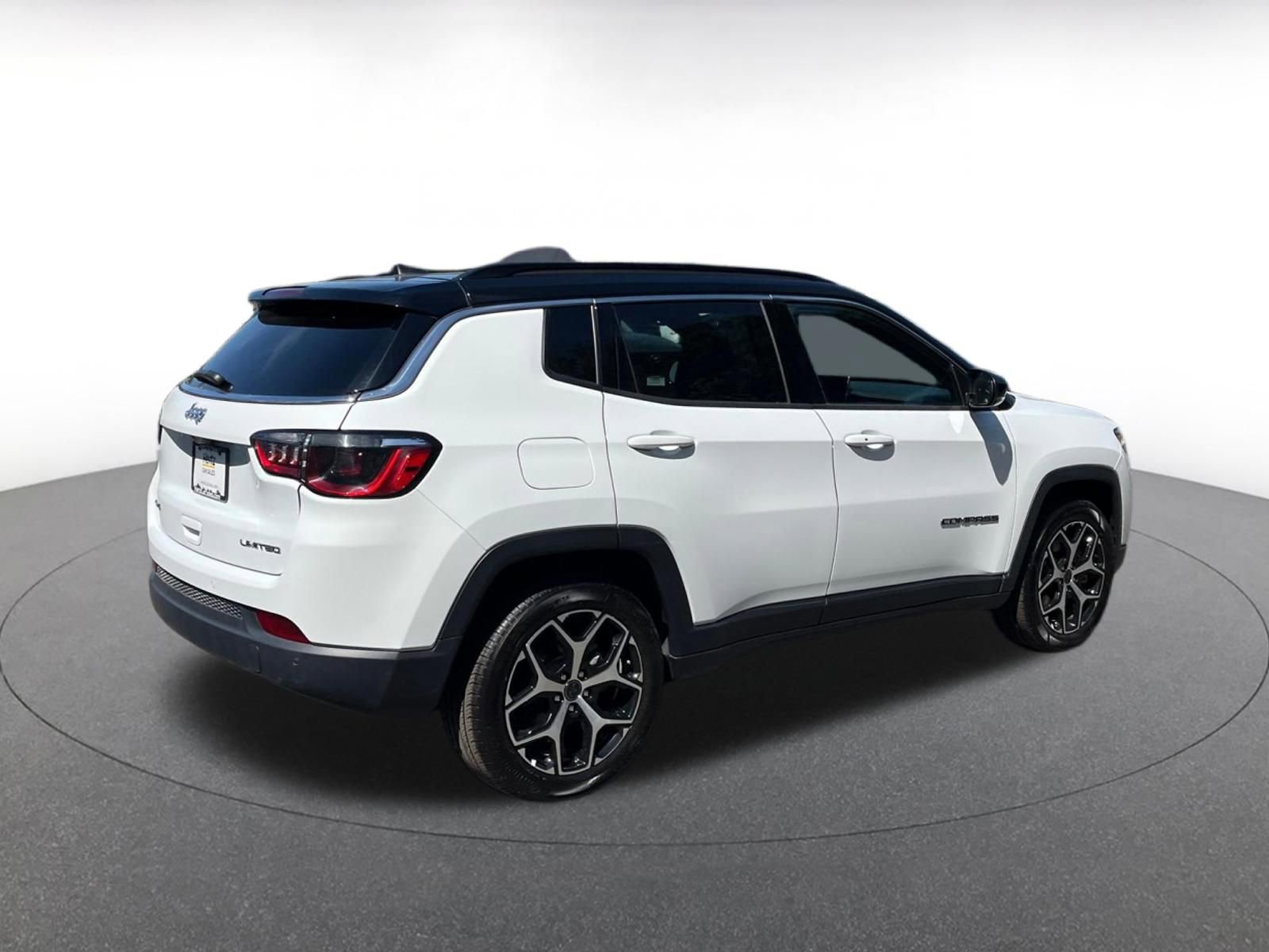 Thumbnail: 2025 Jeep Compass - 15