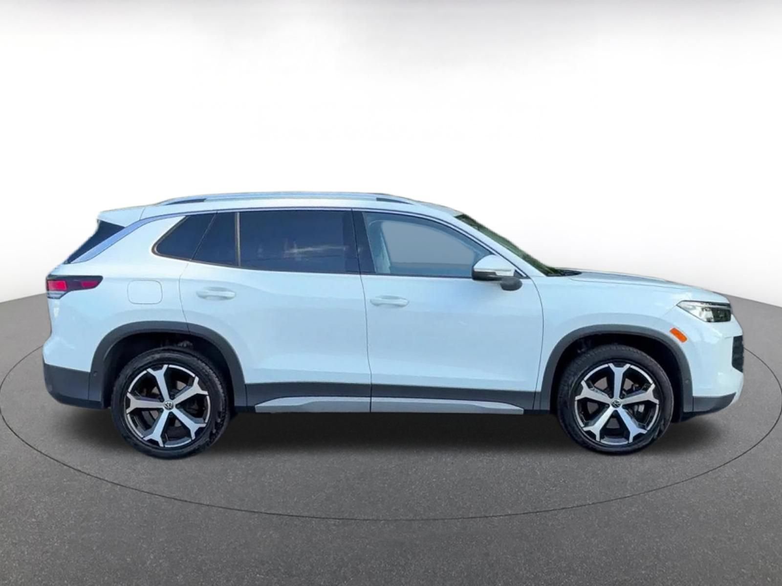 Thumbnail: 2026 Volkswagen Tiguan - 16