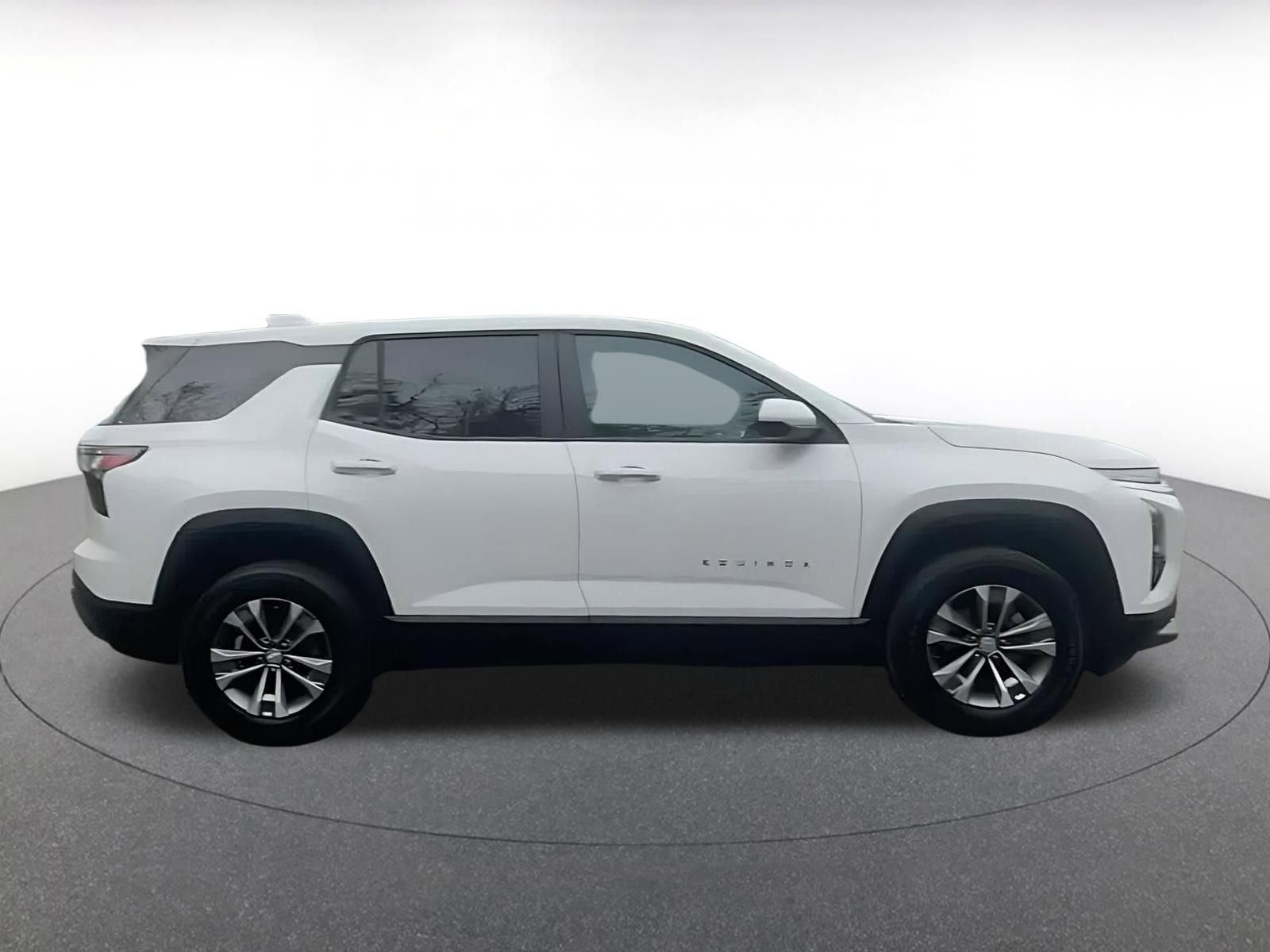 Thumbnail: 2025 Chevrolet Equinox - 15