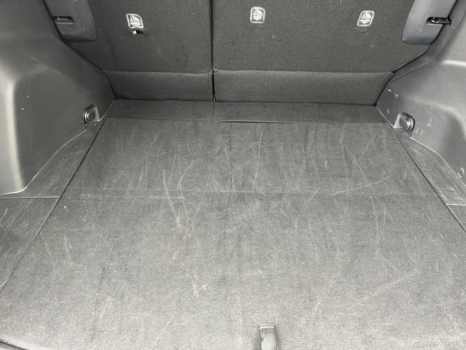 Thumbnail: 2025 Toyota RAV4 - 32