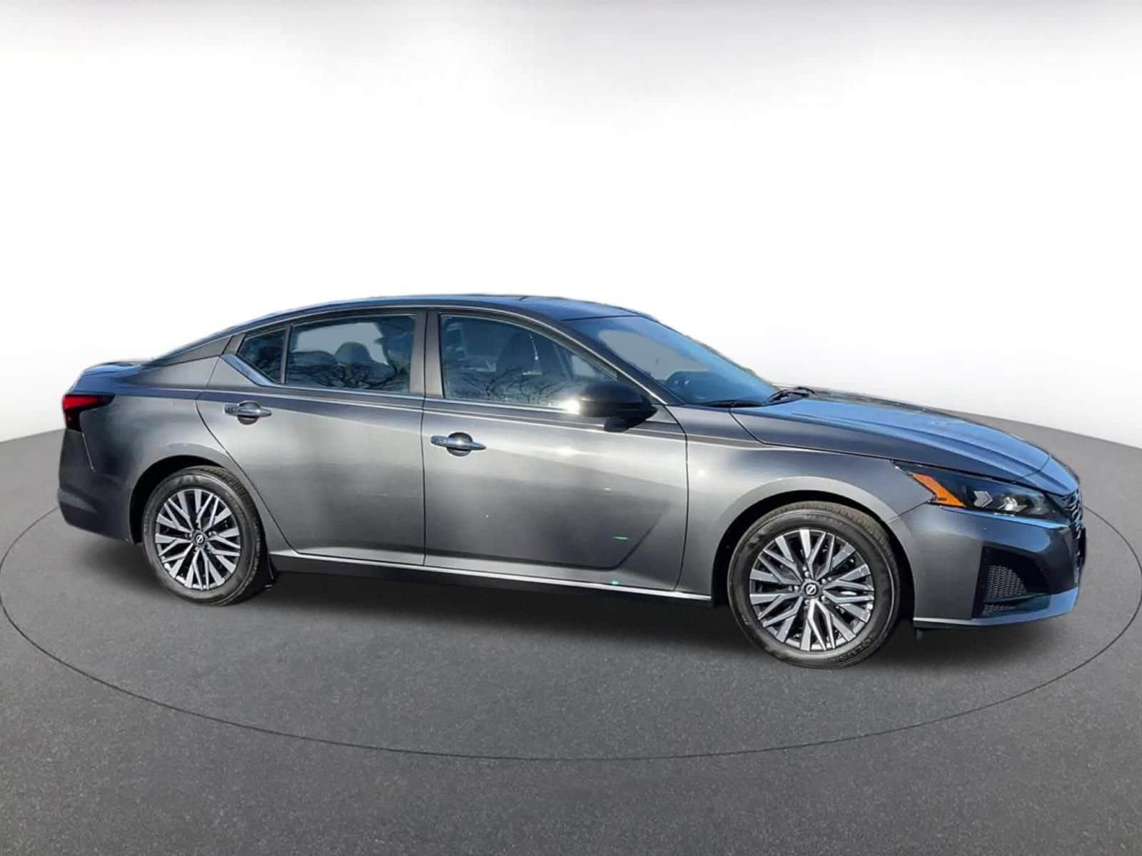 Thumbnail: 2025 Nissan Altima - 16