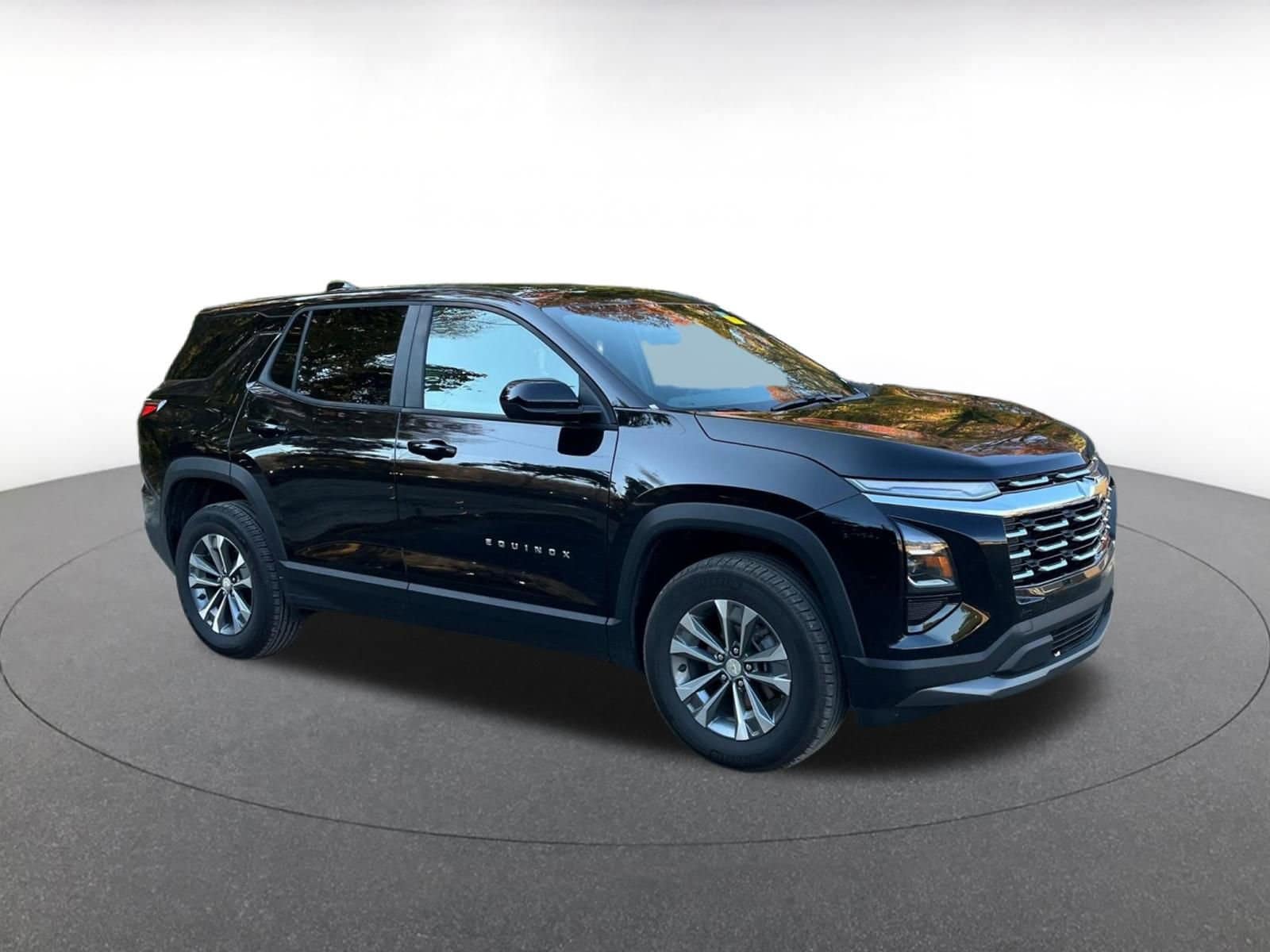 Thumbnail: 2025 Chevrolet Equinox - 2