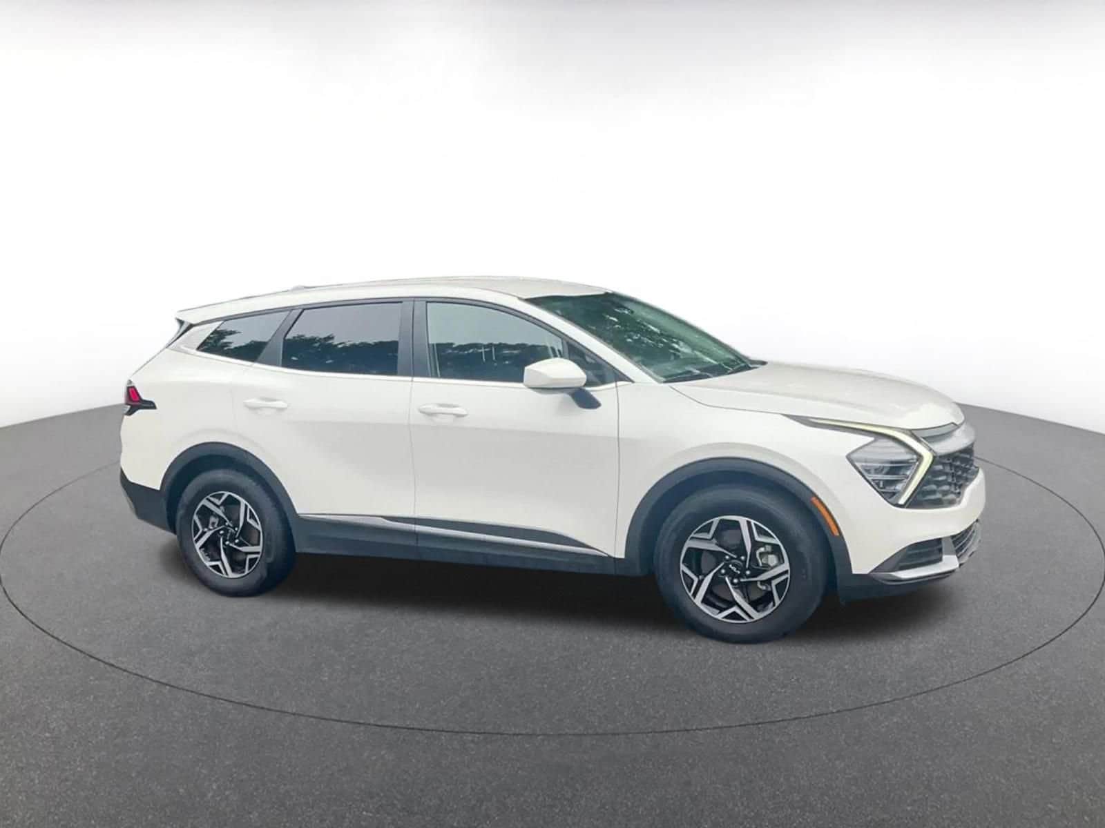 Thumbnail: 2025 Kia Sportage - 2