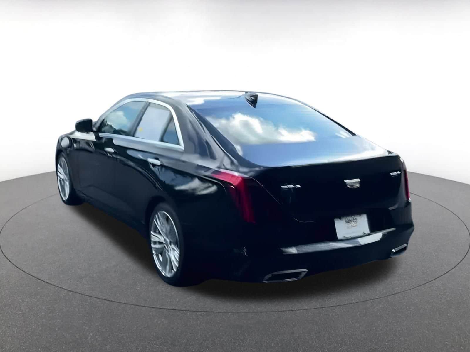 Thumbnail: 2023 Cadillac CT4 - 11