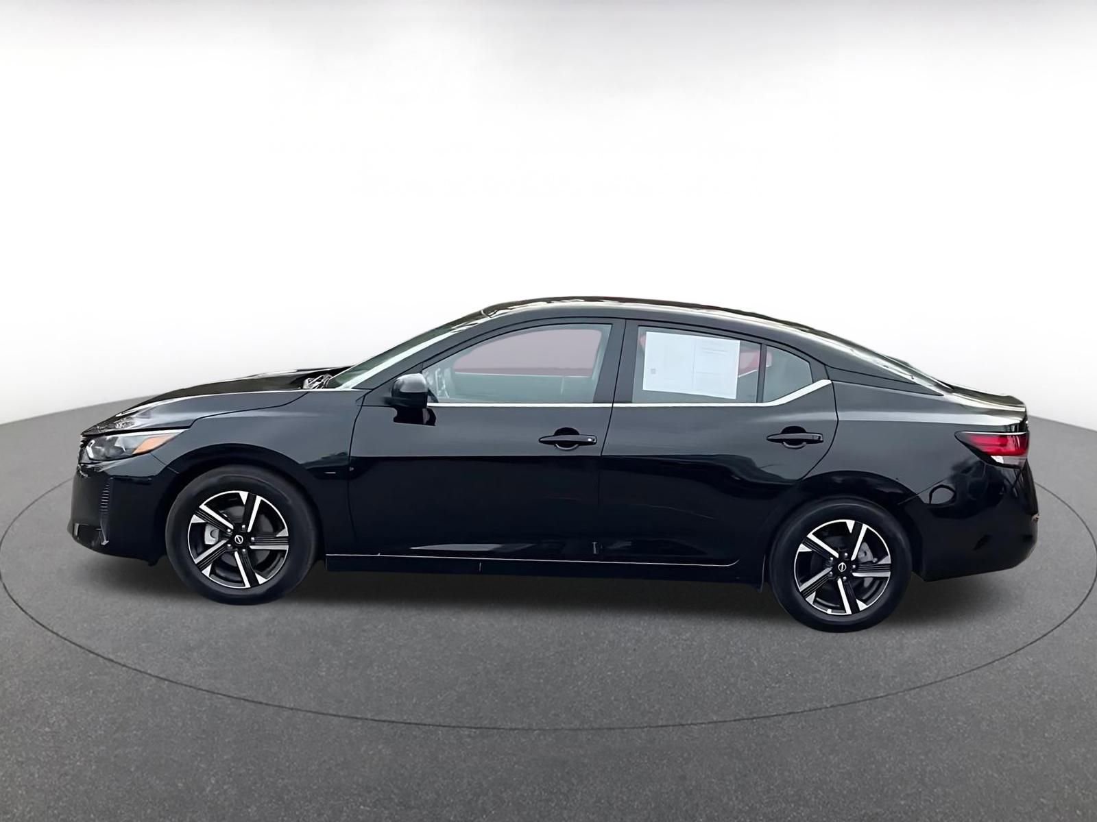 Thumbnail: 2025 Nissan Sentra - 9