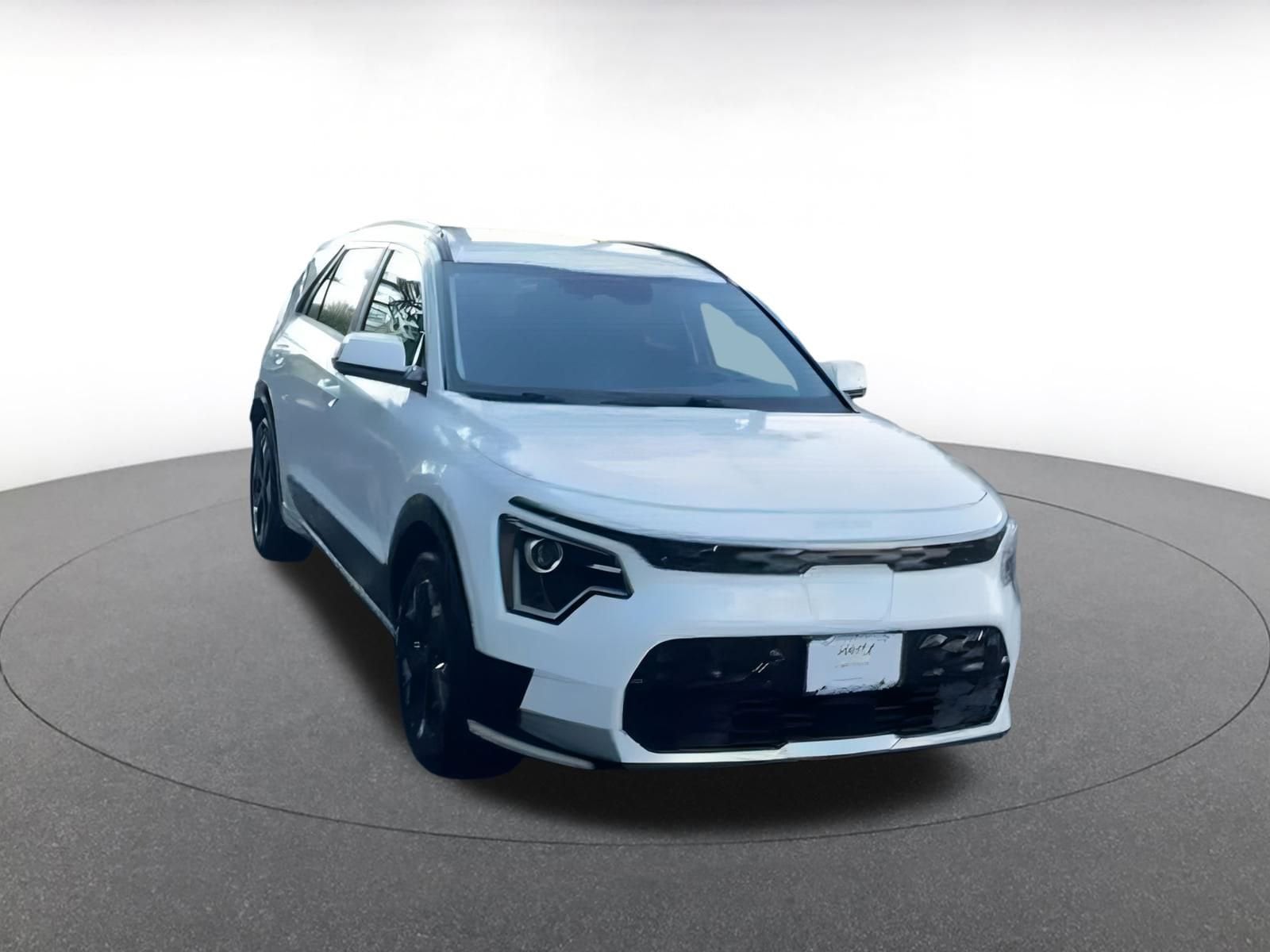 Thumbnail: 2023 Kia Niro - 3