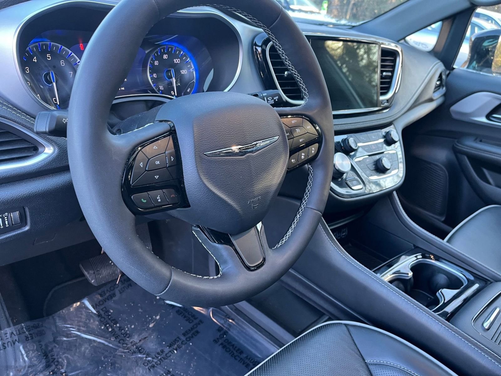 Thumbnail: 2025 Chrysler Pacifica - 29