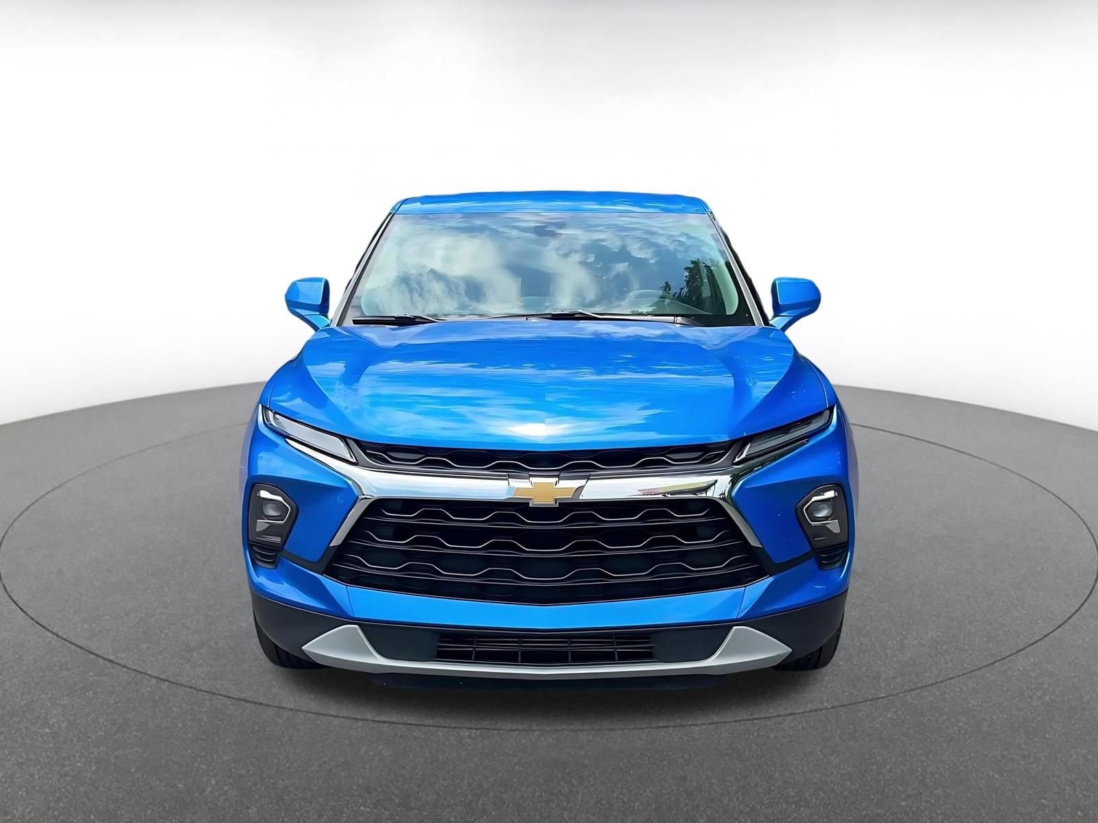 Thumbnail: 2025 Chevrolet Blazer - 4
