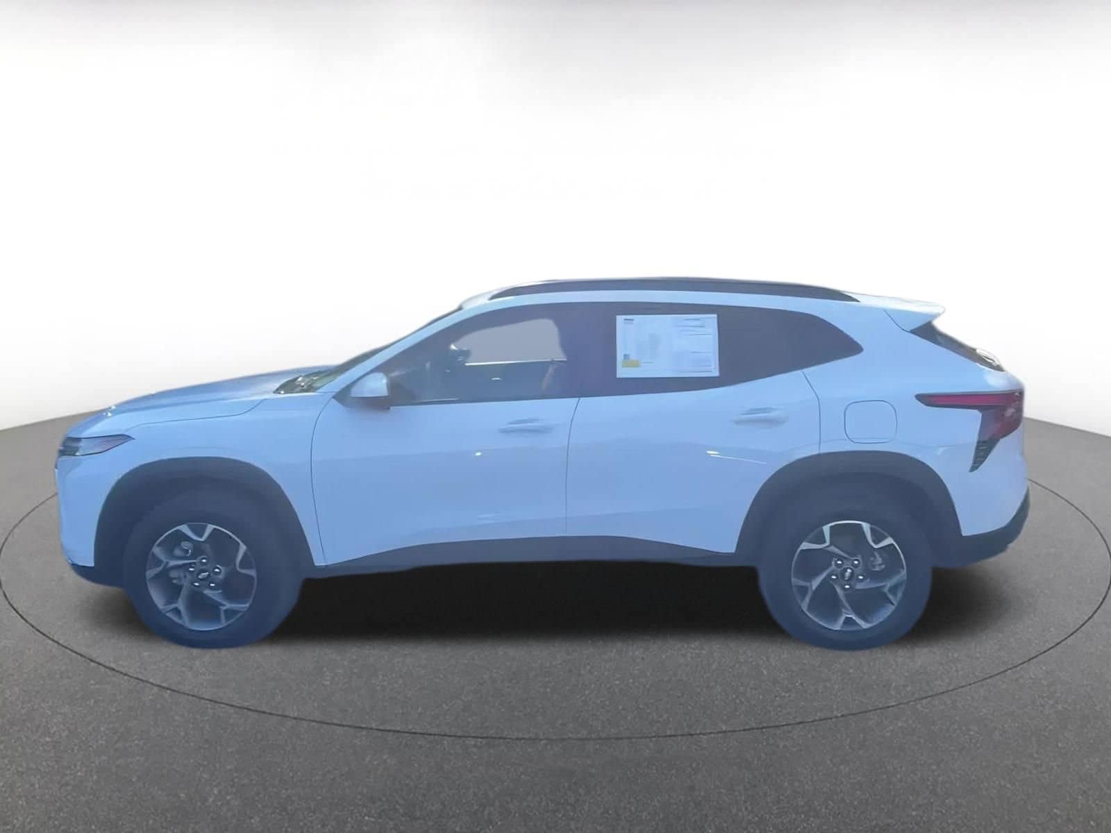 Thumbnail: 2025 Chevrolet Trax - 9