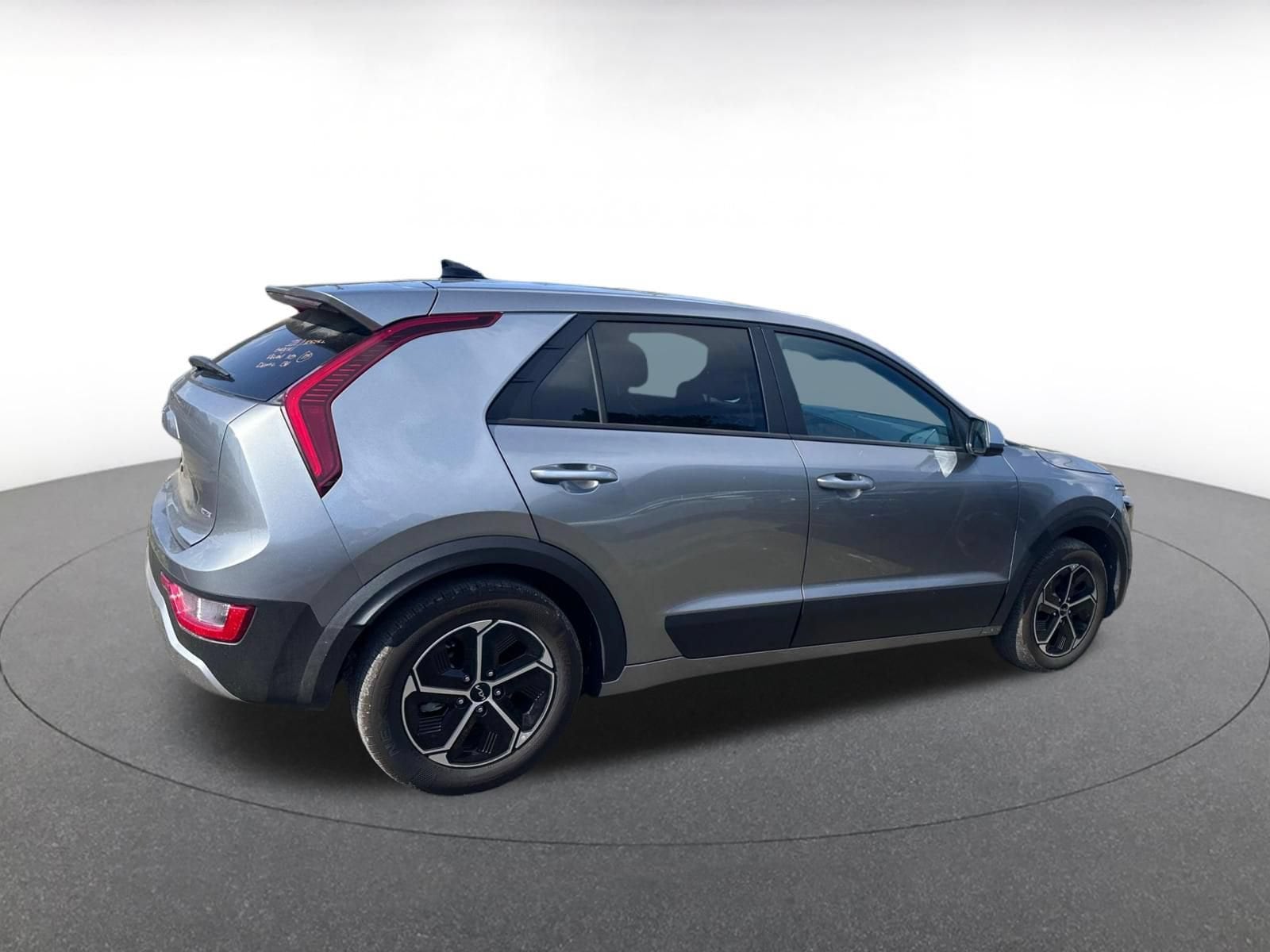 Thumbnail: 2026 Kia Niro - 15