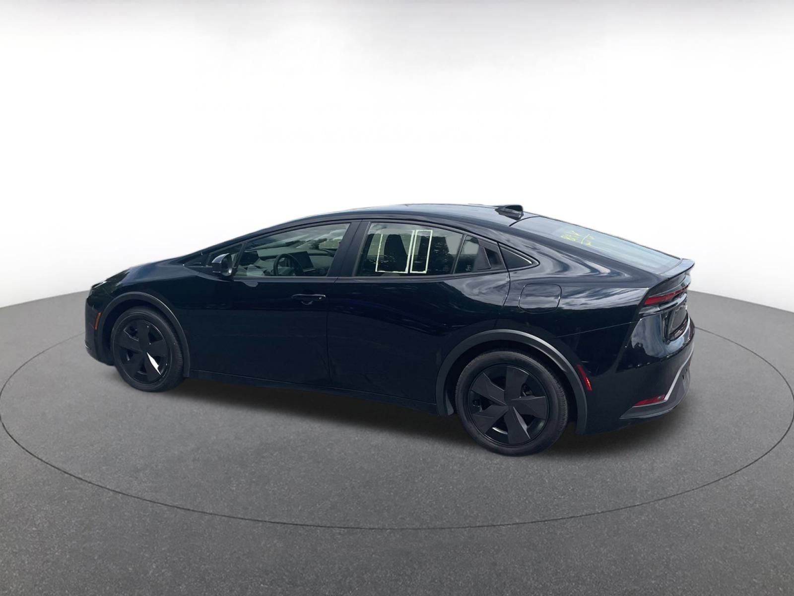 Thumbnail: 2024 Toyota Prius - 10