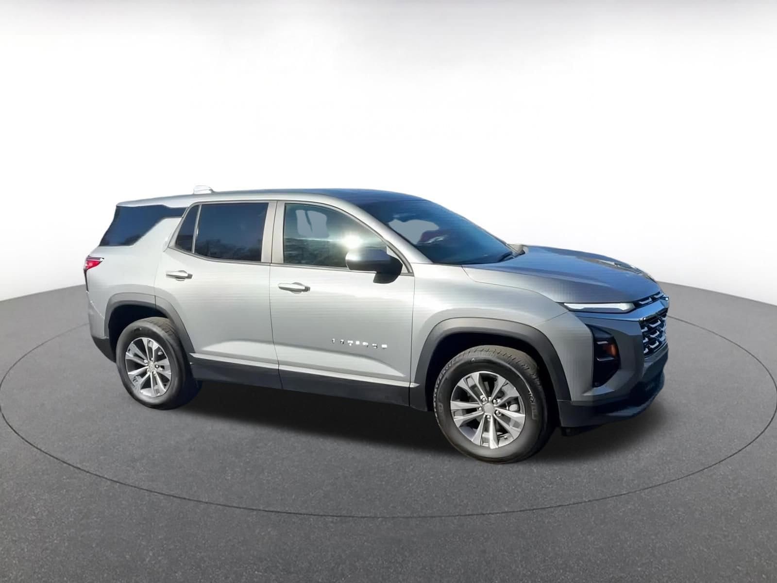 Thumbnail: 2025 Chevrolet Equinox - 2