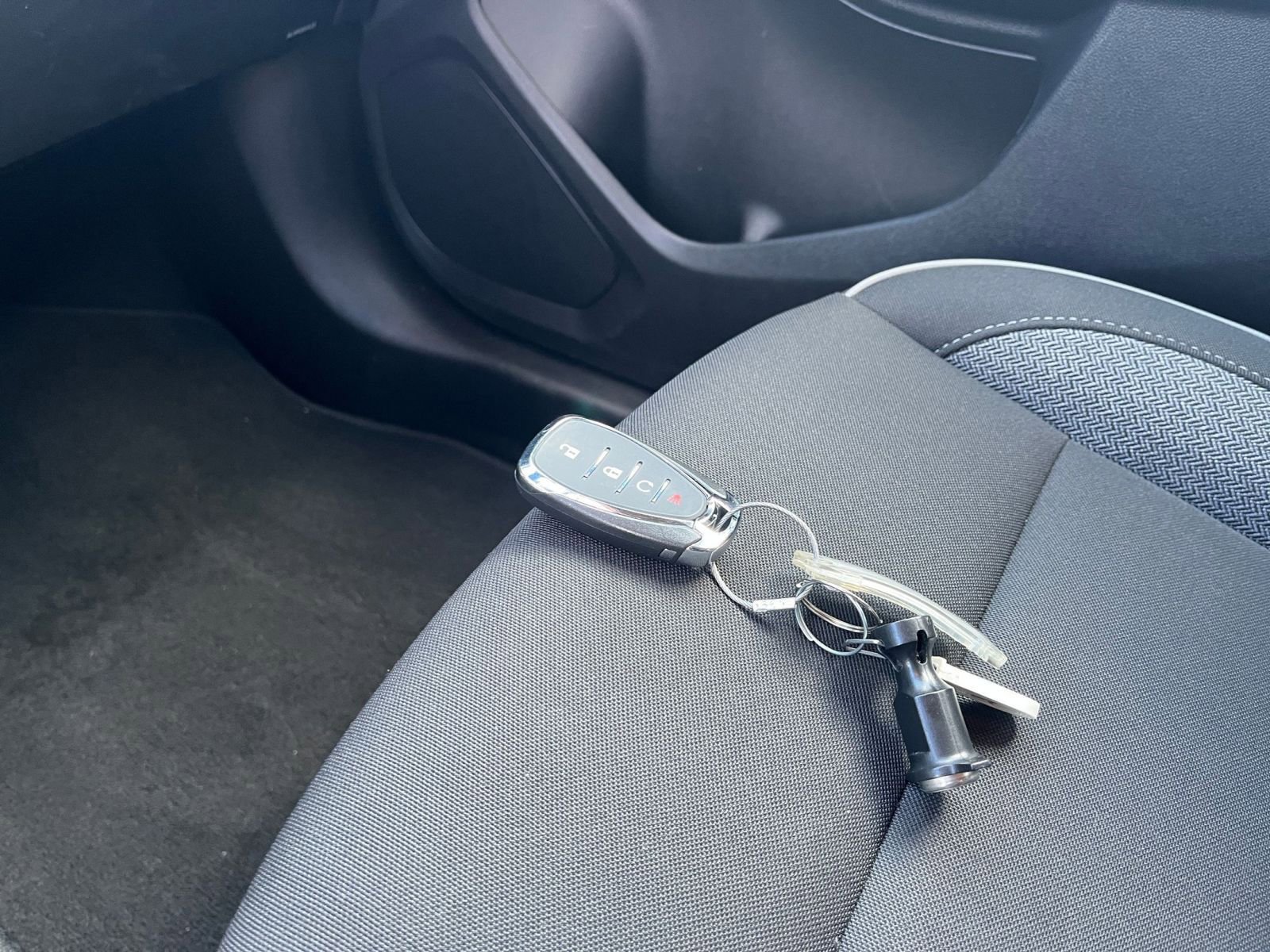 Thumbnail: 2025 Chevrolet TrailBlazer - 21