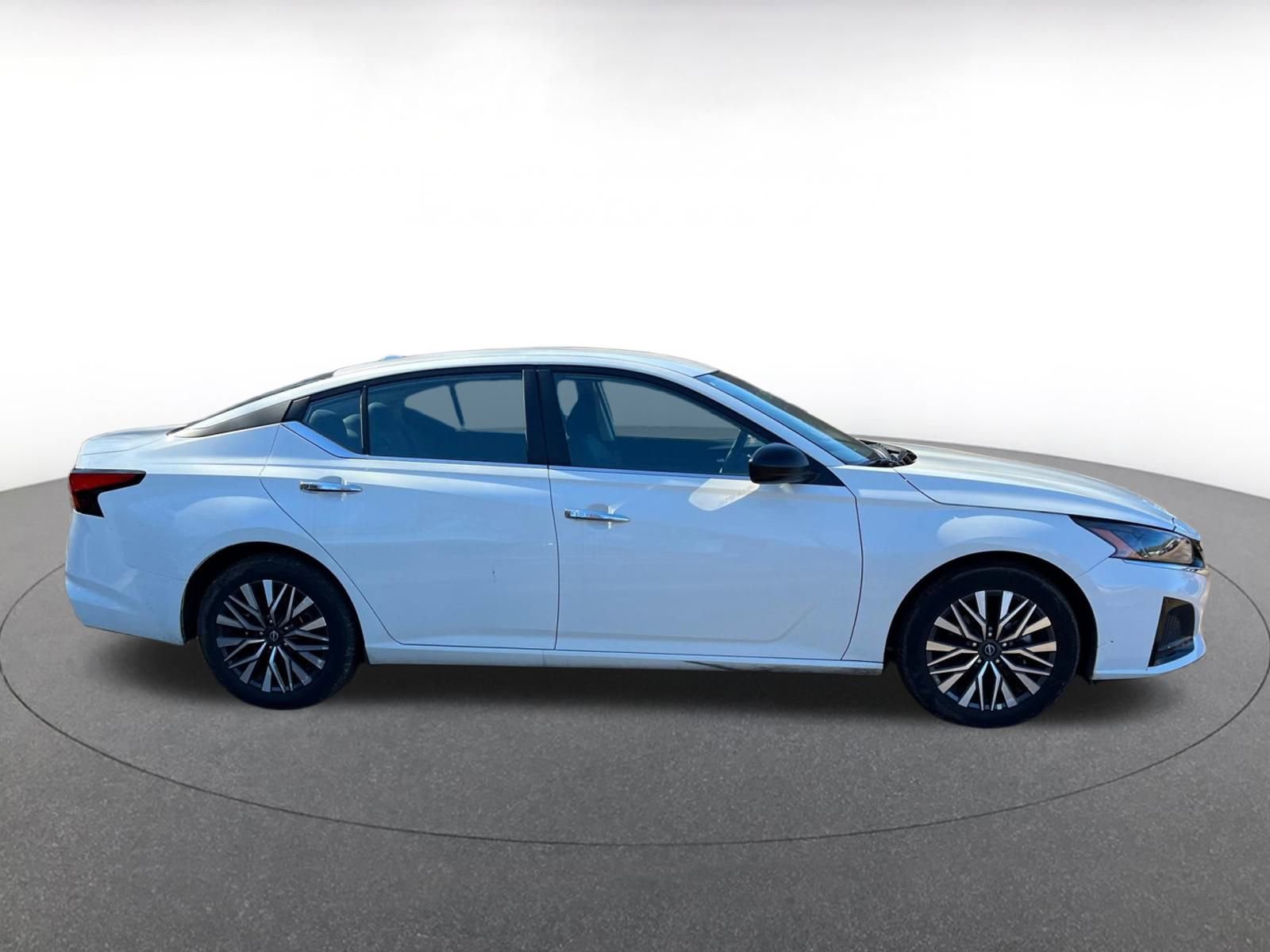 Thumbnail: 2025 Nissan Altima - 18