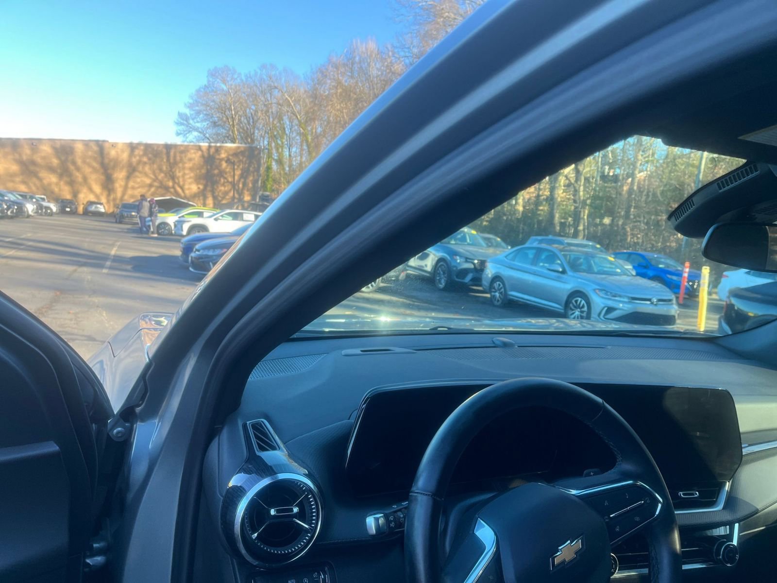 Thumbnail: 2025 Chevrolet Equinox - 35