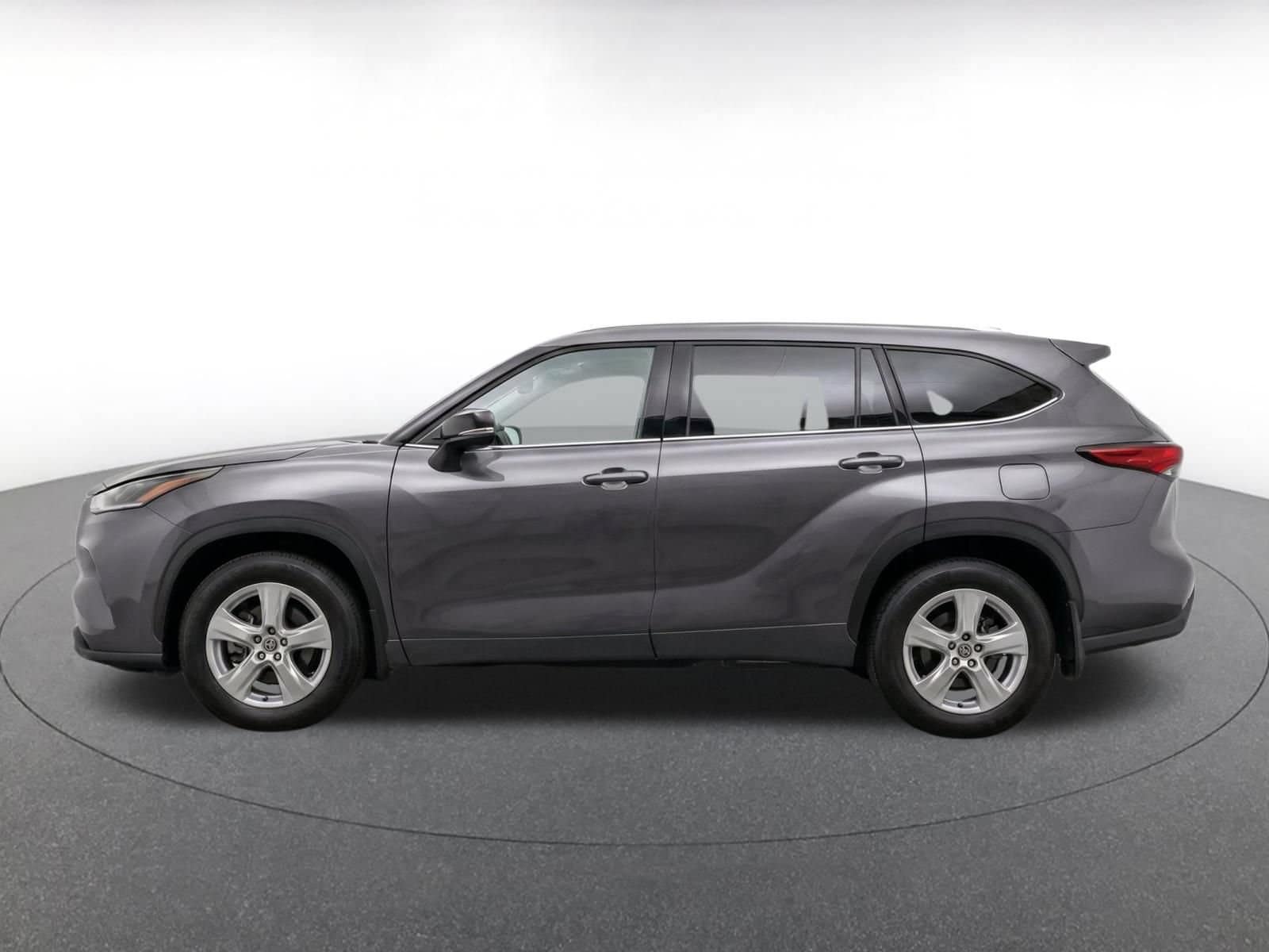 Thumbnail: 2025 Toyota Highlander - 4