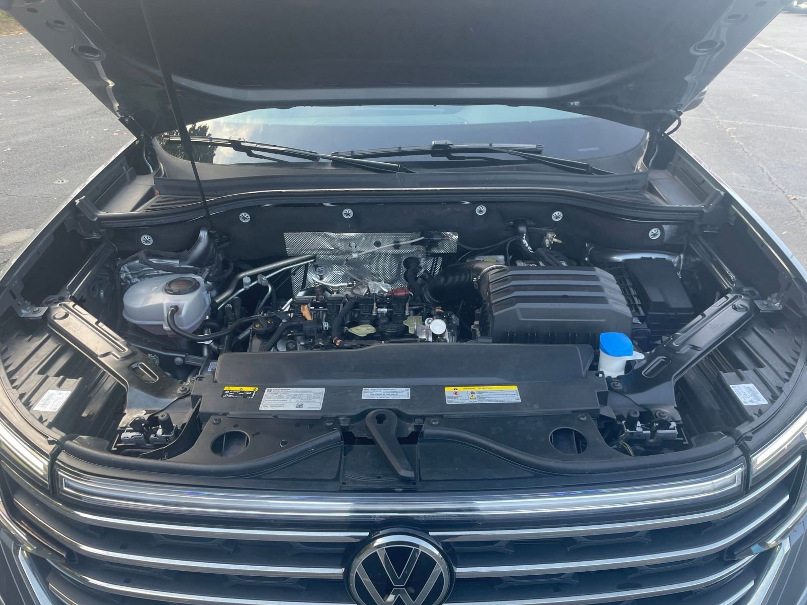 Thumbnail: 2025 Volkswagen Atlas - 28