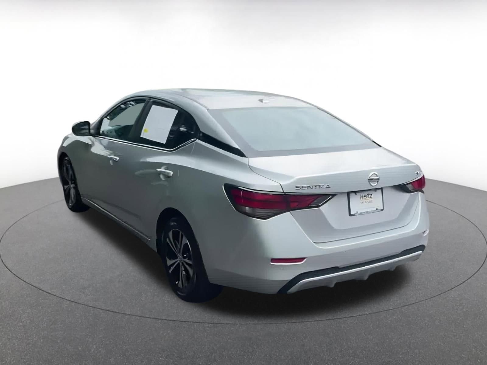 Thumbnail: 2023 Nissan Sentra - 11