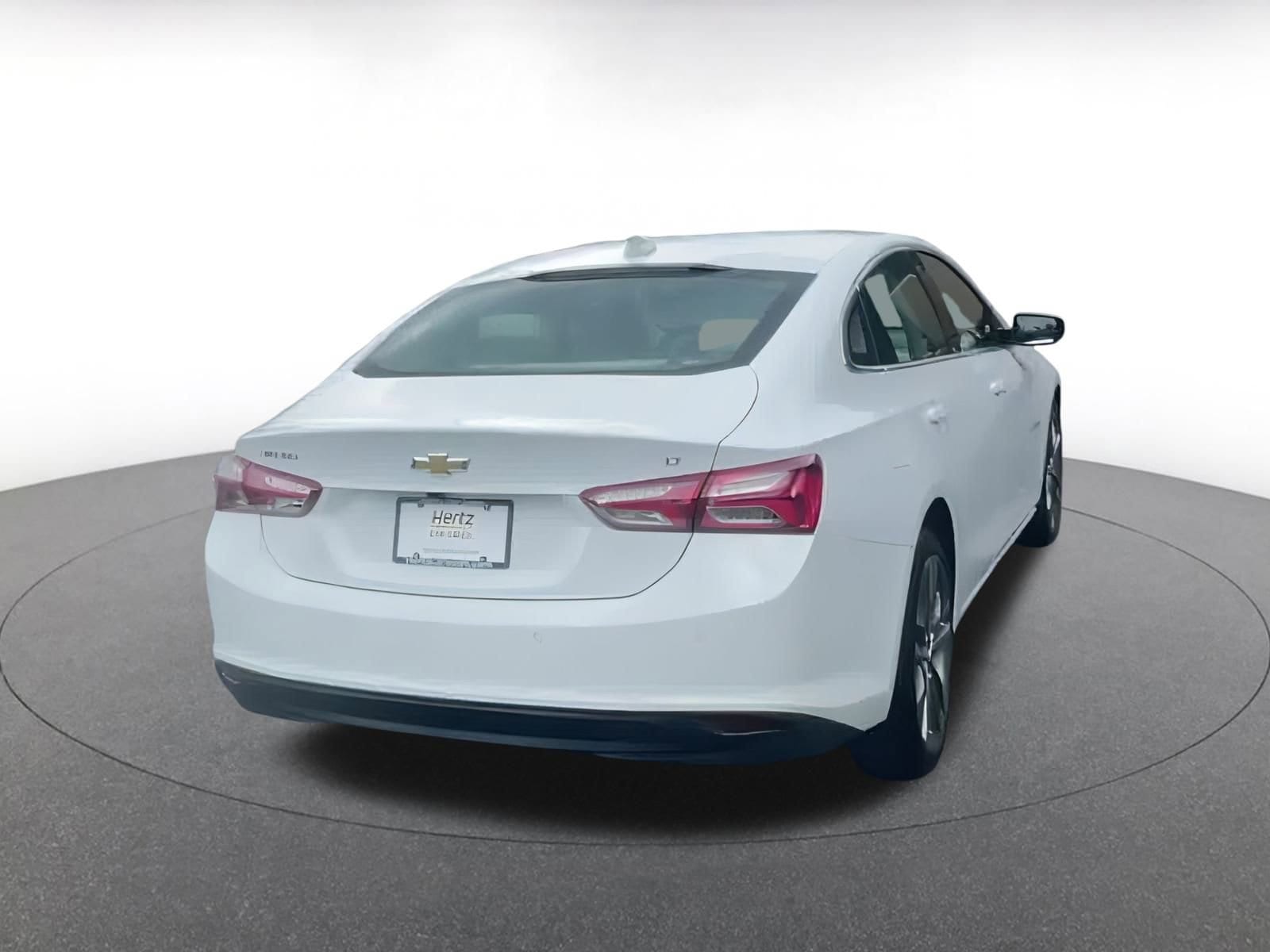 Thumbnail: 2024 Chevrolet Malibu - 12