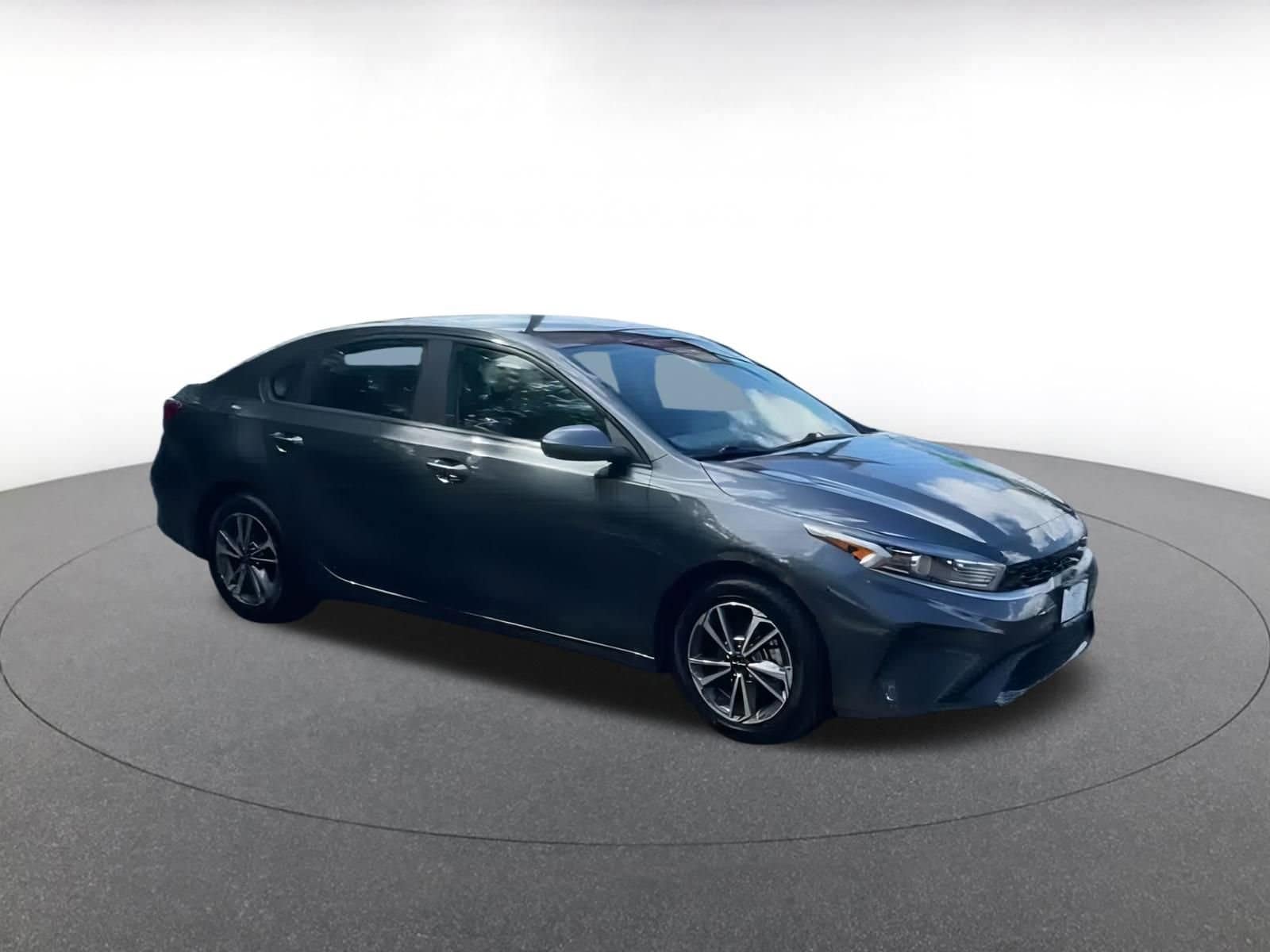 Thumbnail: 2024 Kia Forte - 2