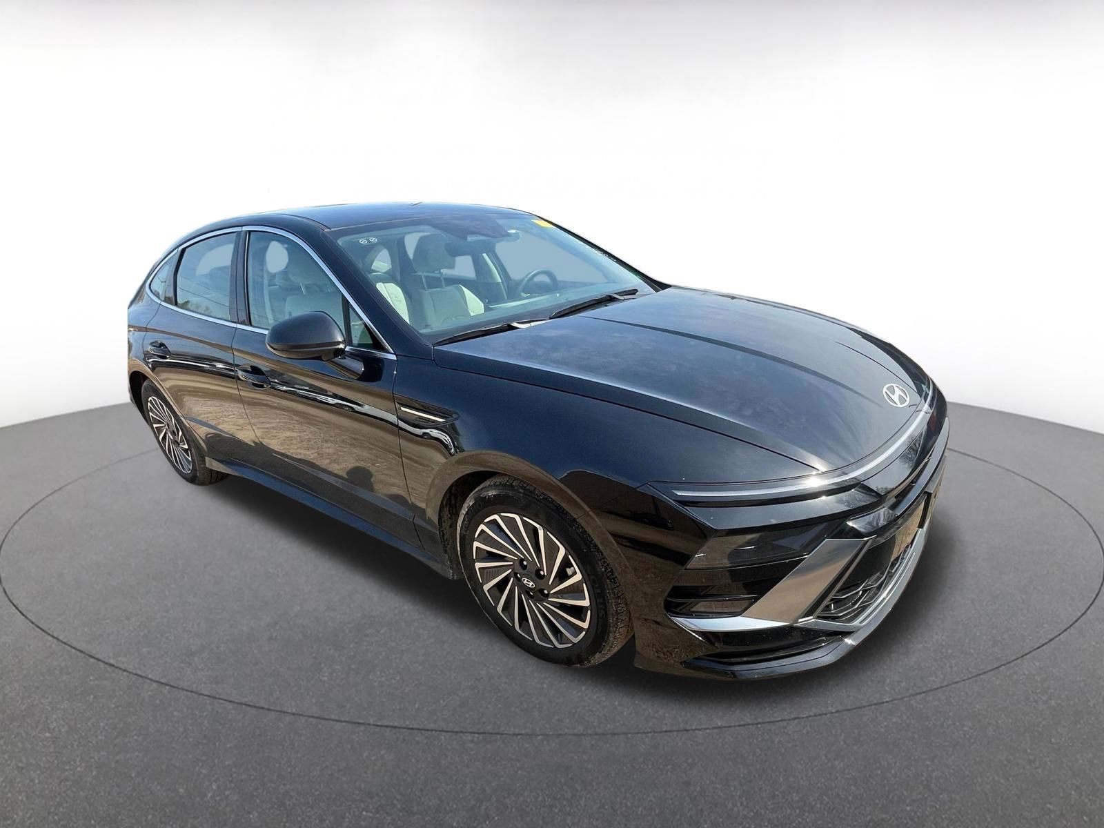 Thumbnail: 2025 Hyundai Sonata - 2