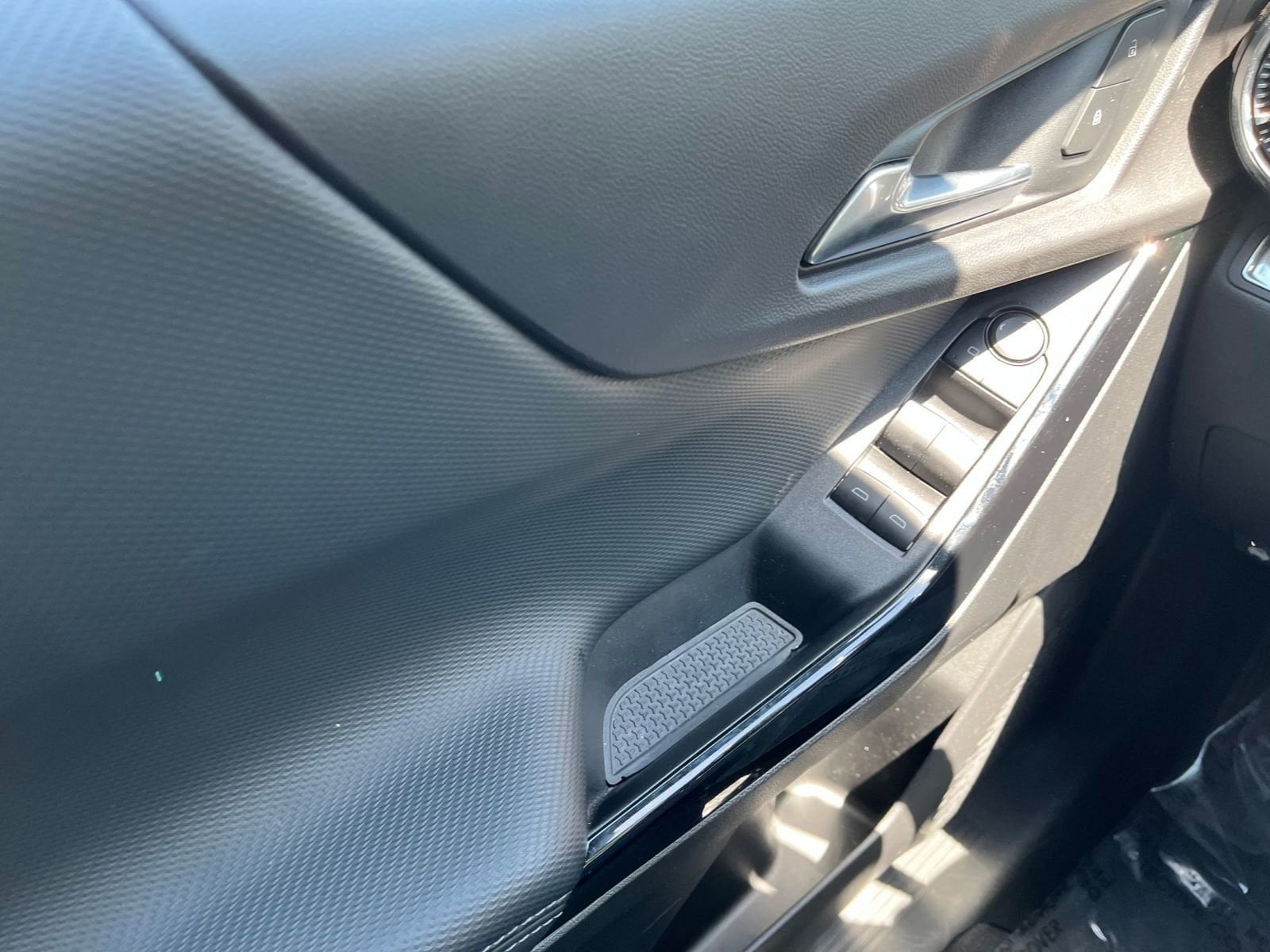 Thumbnail: 2025 Chevrolet Equinox - 31