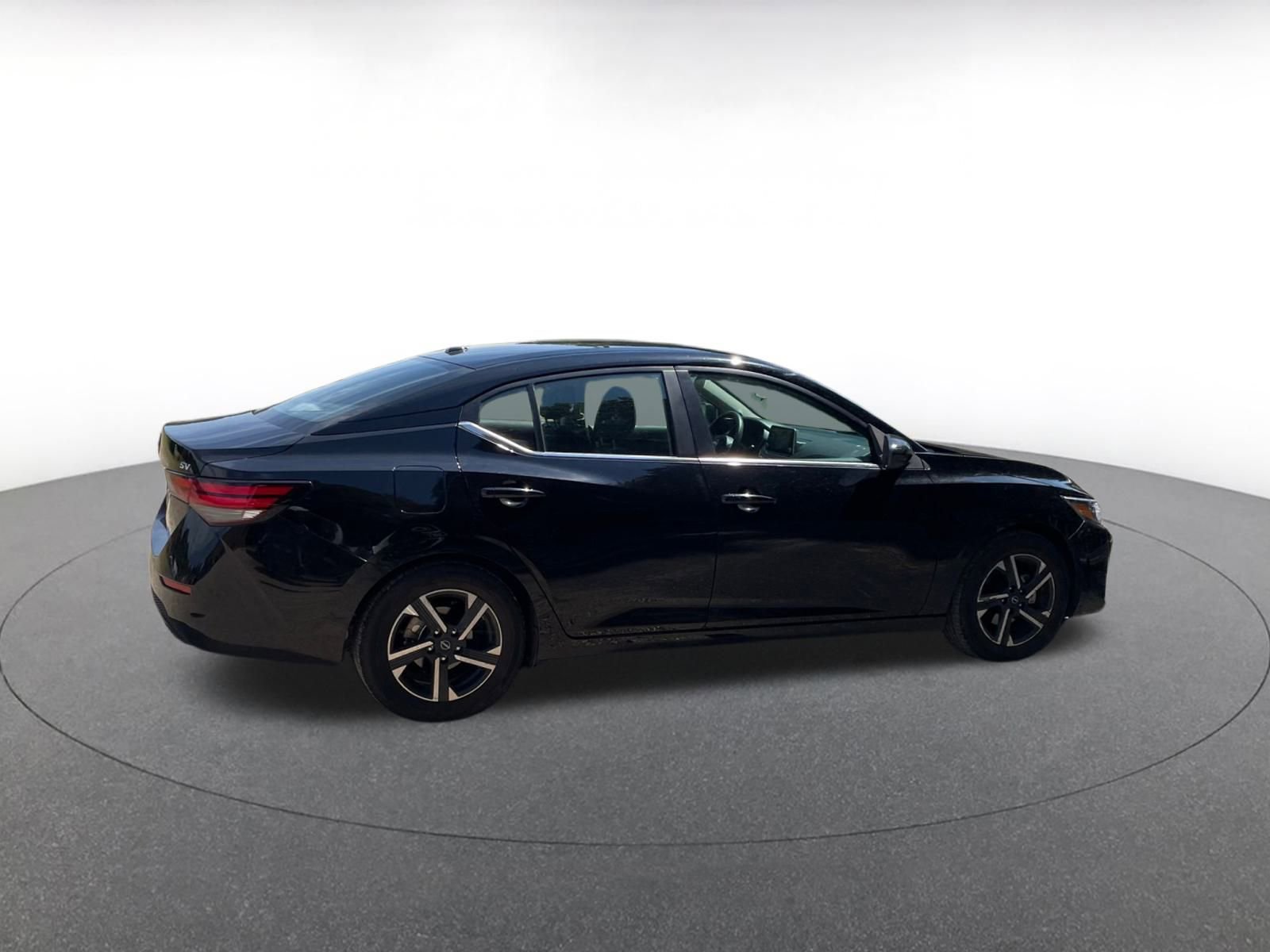 Thumbnail: 2024 Nissan Sentra - 17