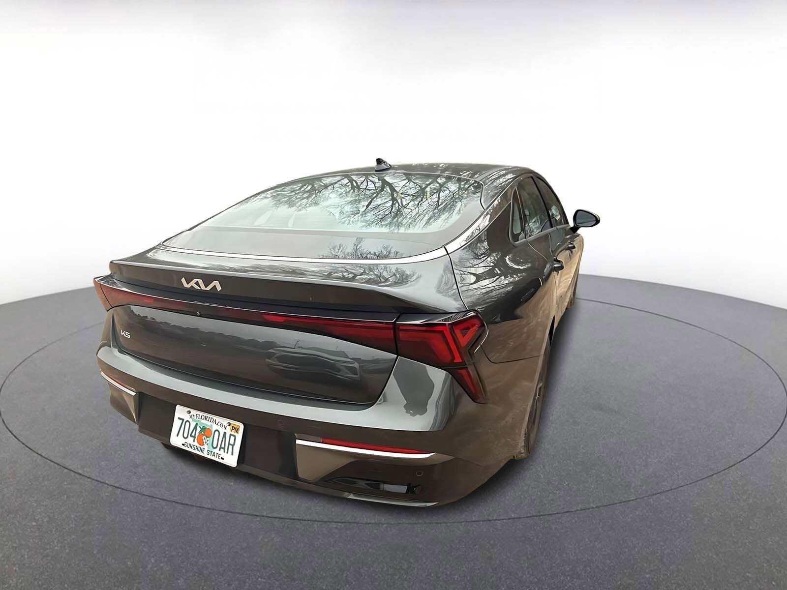 Thumbnail: 2025 Kia K5 - 16