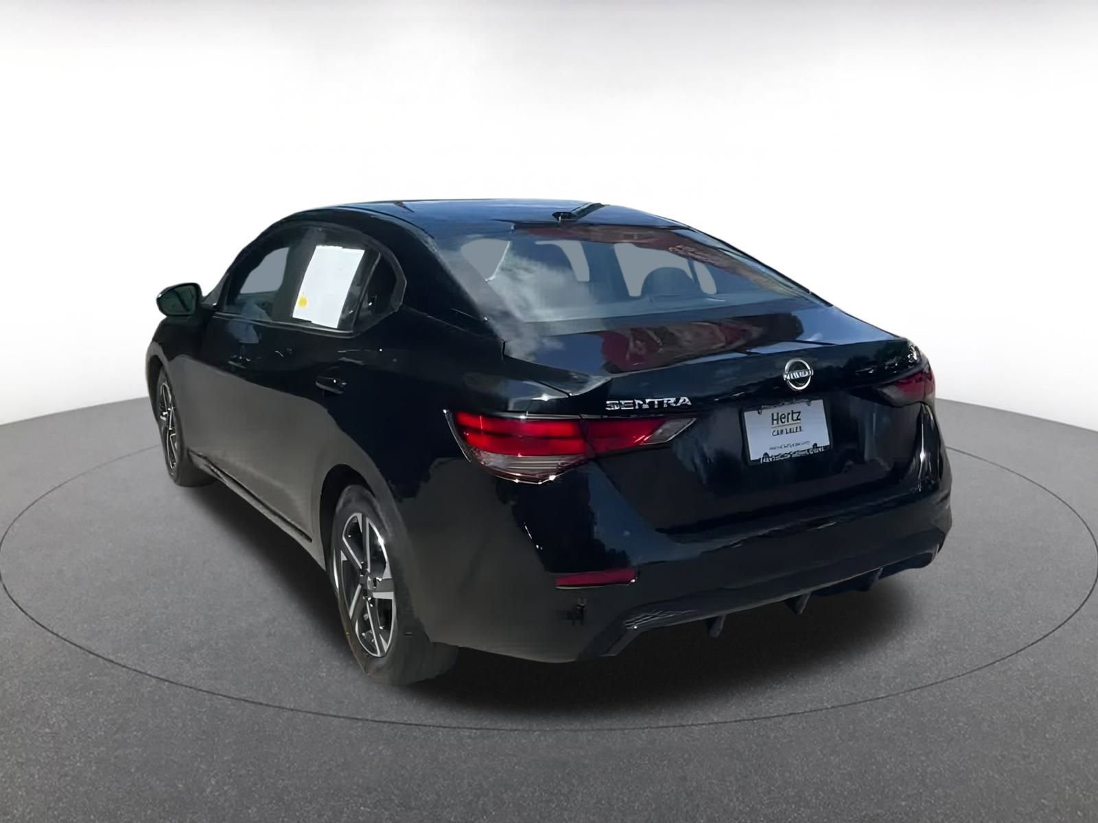 Thumbnail: 2024 Nissan Sentra - 10