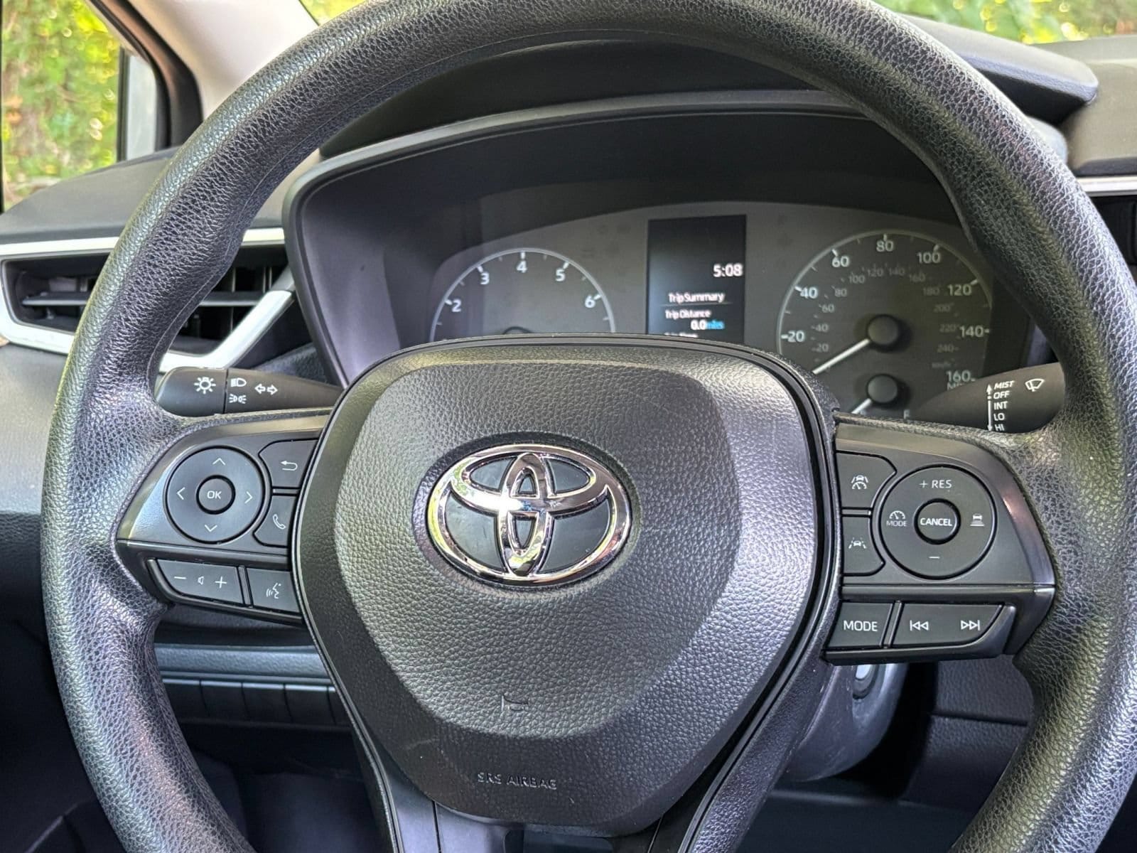 Thumbnail: 2025 Toyota Corolla - 25
