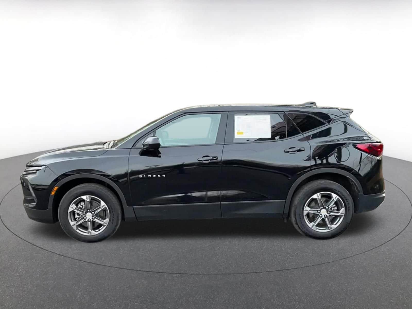 Thumbnail: 2025 Chevrolet Blazer - 9