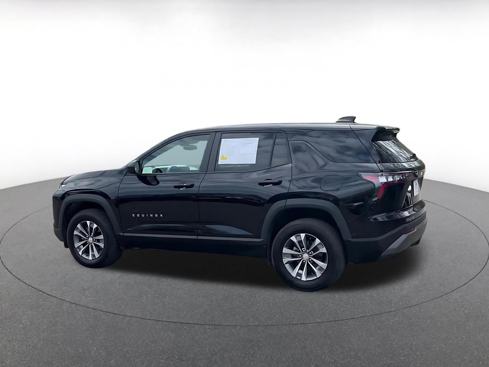 Thumbnail: 2025 Chevrolet Equinox - 10