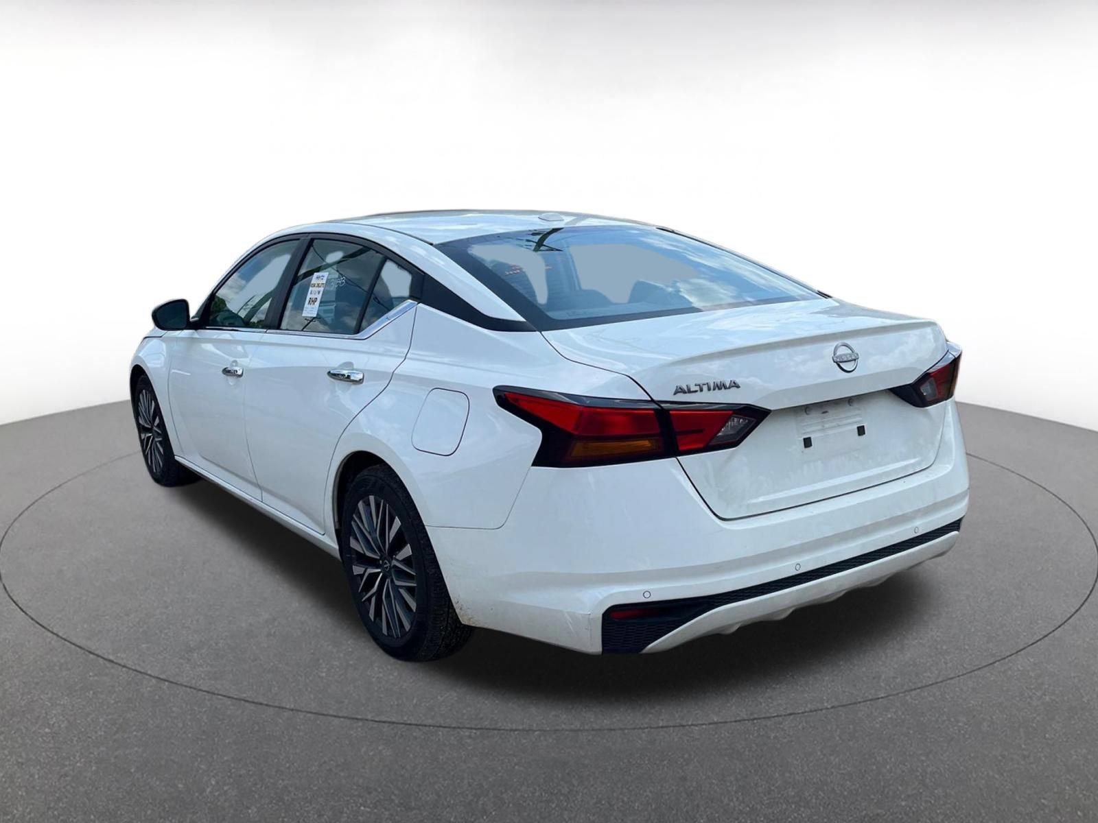 Thumbnail: 2025 Nissan Altima - 14