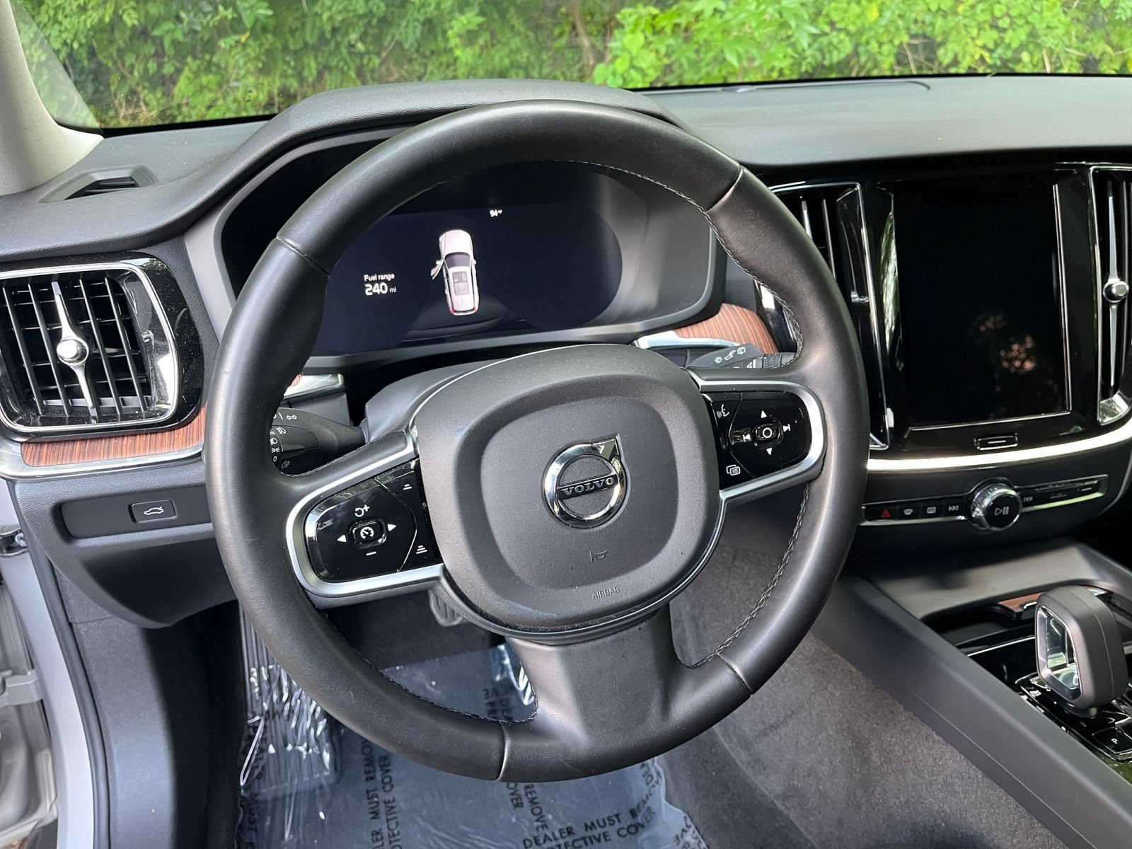 Thumbnail: 2025 Volvo S60 - 29