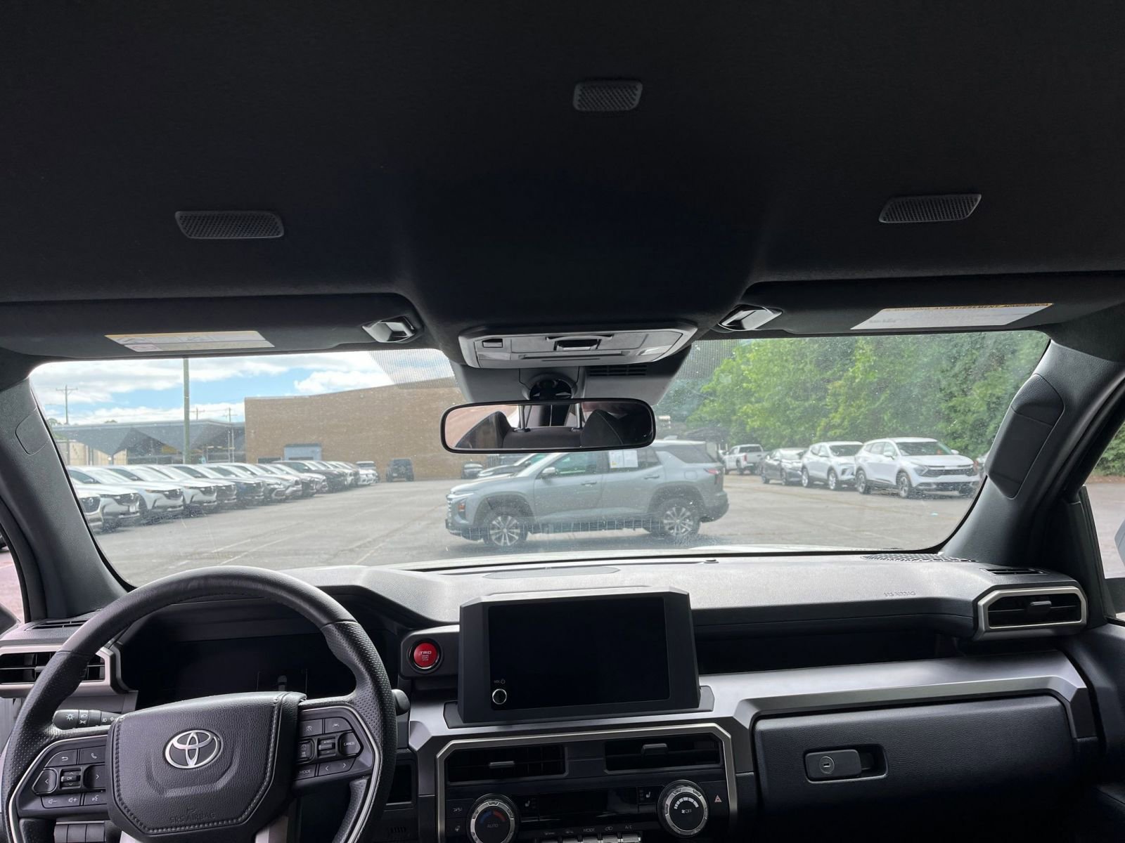 Thumbnail: 2025 Toyota 4Runner - 33
