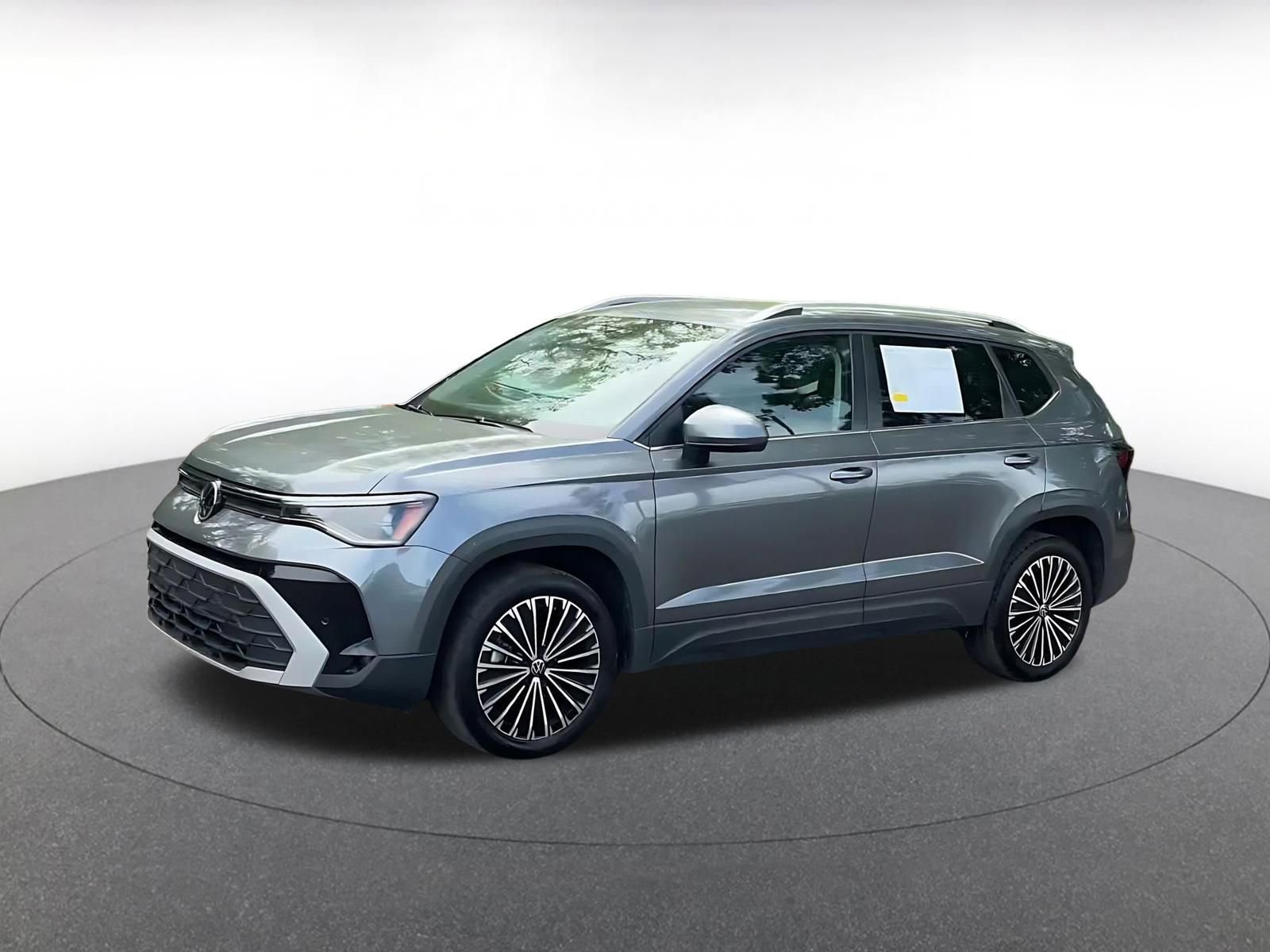 Thumbnail: 2025 Volkswagen Taos - 8