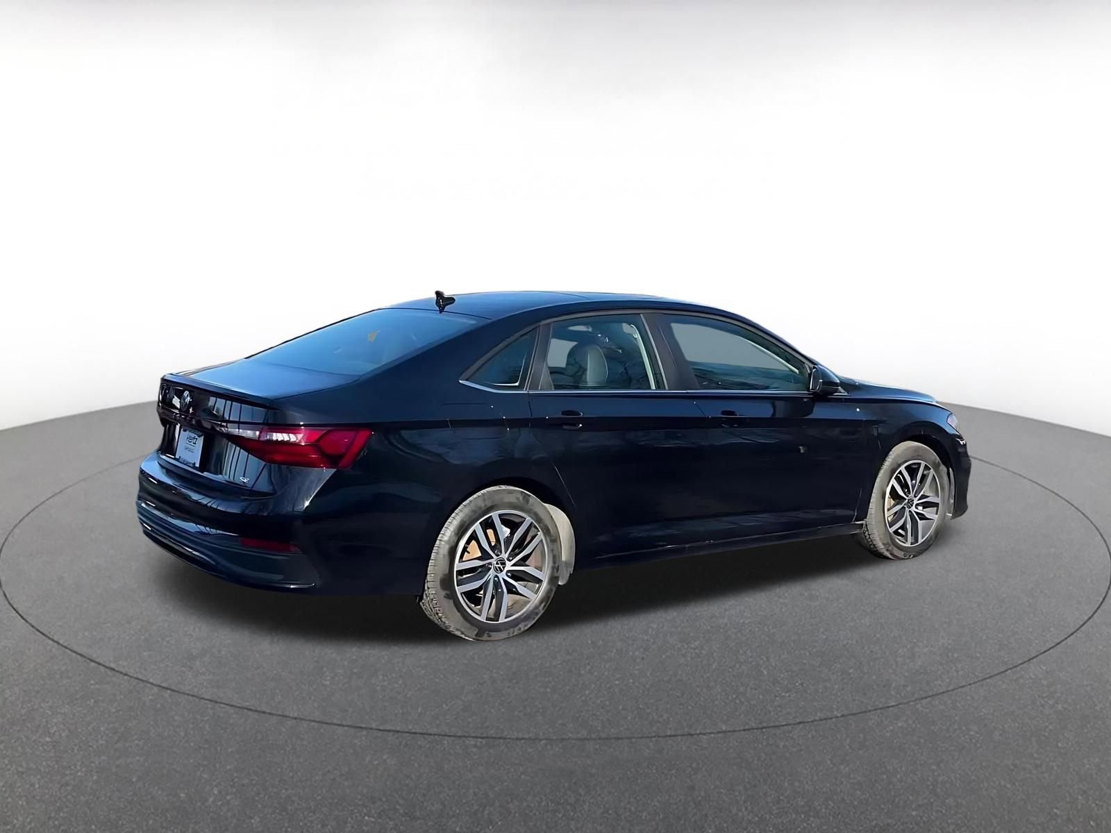 Thumbnail: 2025 Volkswagen Jetta - 15