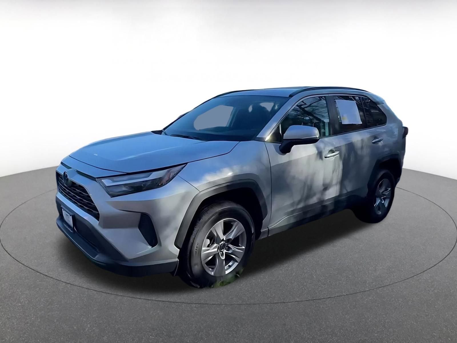 Thumbnail: 2025 Toyota RAV4 - 8