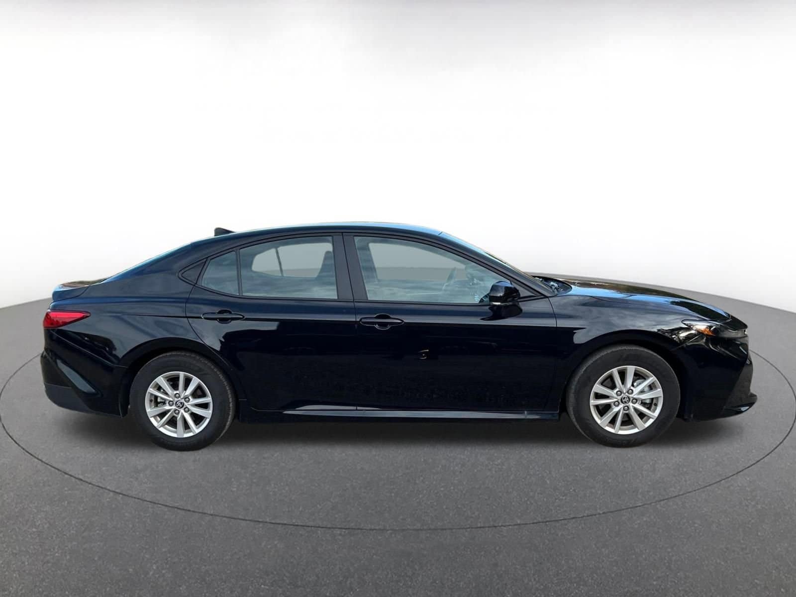 Thumbnail: 2025 Toyota Camry - 16