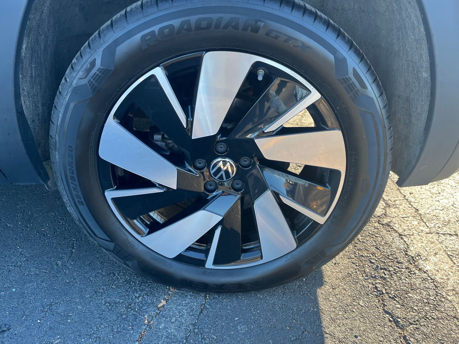 Thumbnail: 2025 Volkswagen Atlas - 25