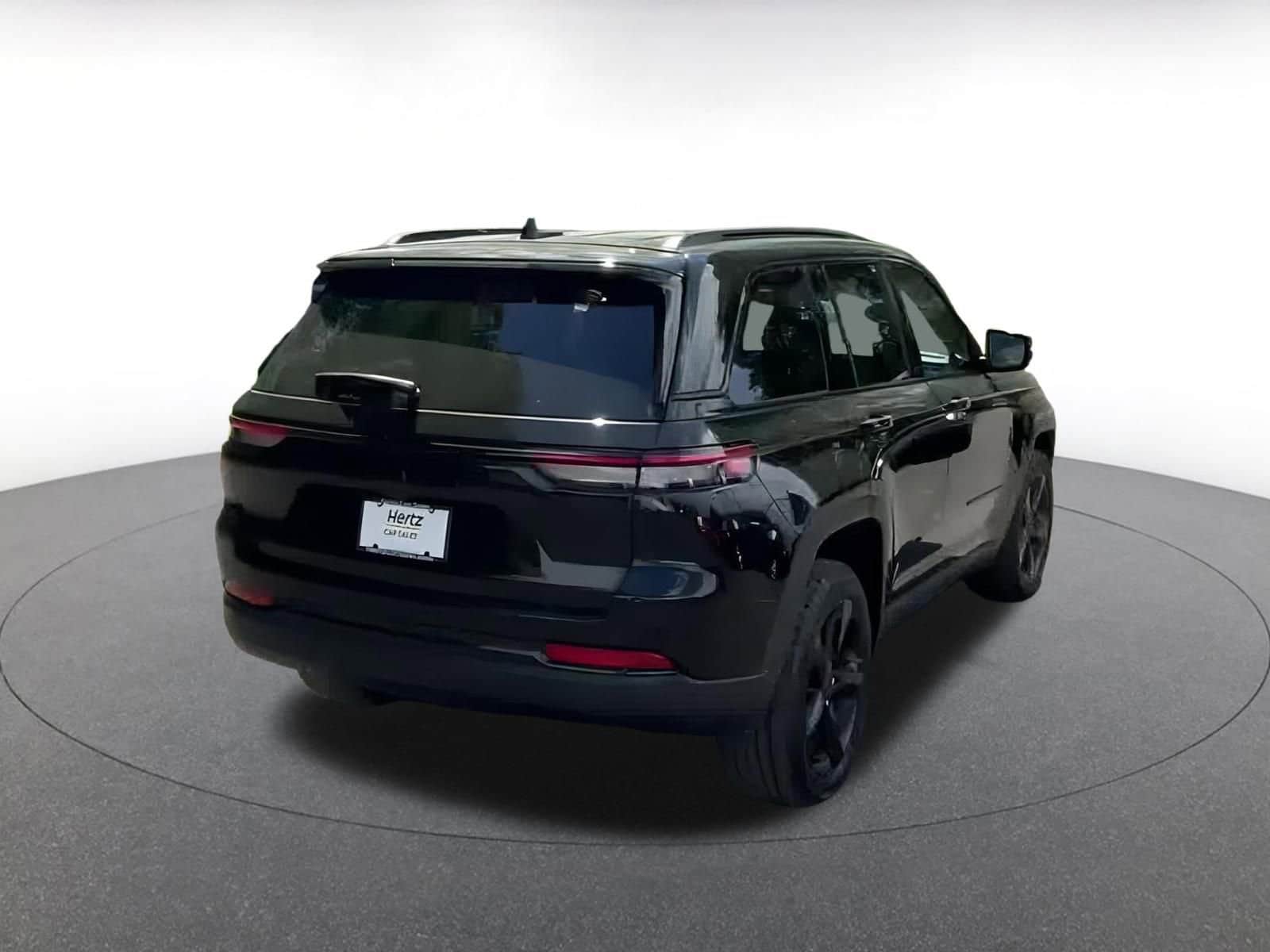 Thumbnail: 2023 Jeep Grand Cherokee - 12