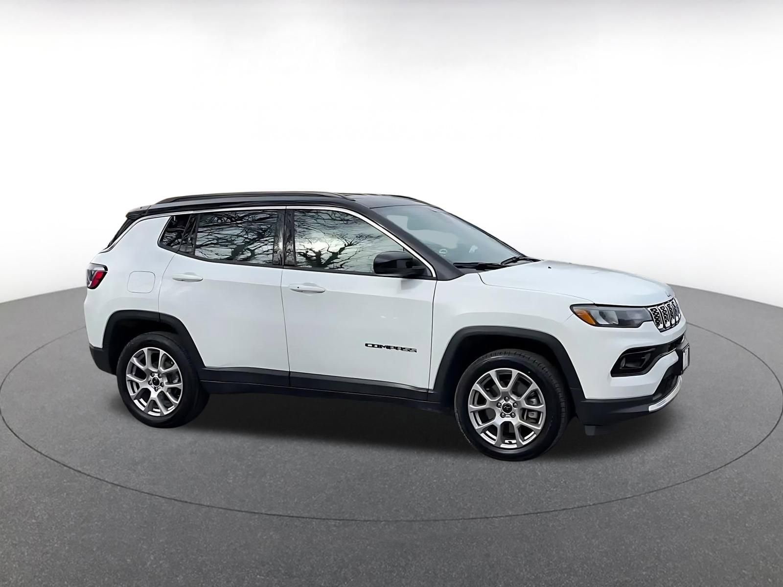 Thumbnail: 2025 Jeep Compass - 2
