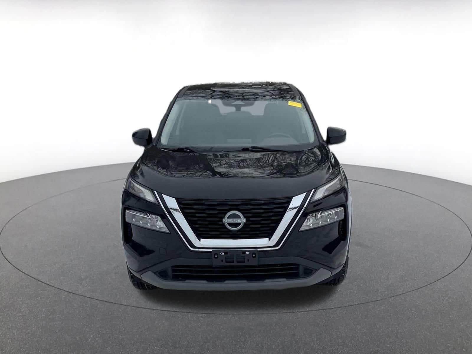 Thumbnail: 2023 Nissan Rogue - 3