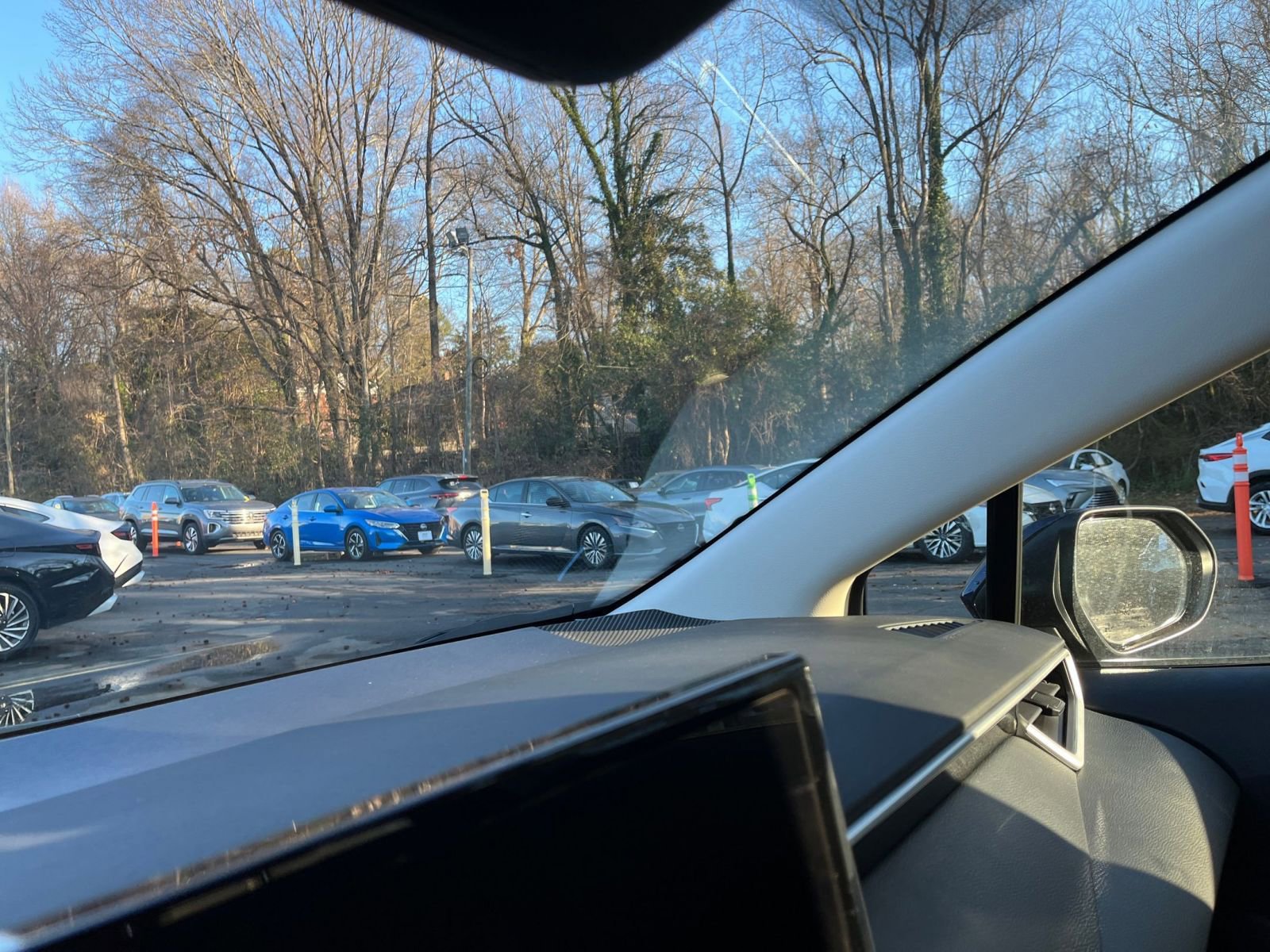 Thumbnail: 2025 Toyota Corolla - 33