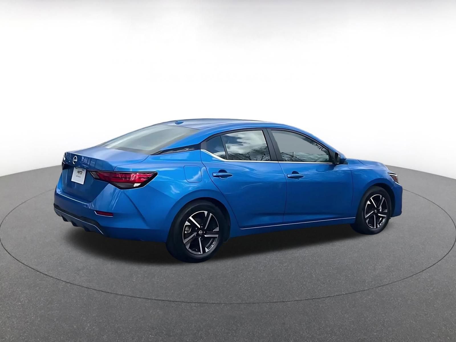 Thumbnail: 2025 Nissan Sentra - 15